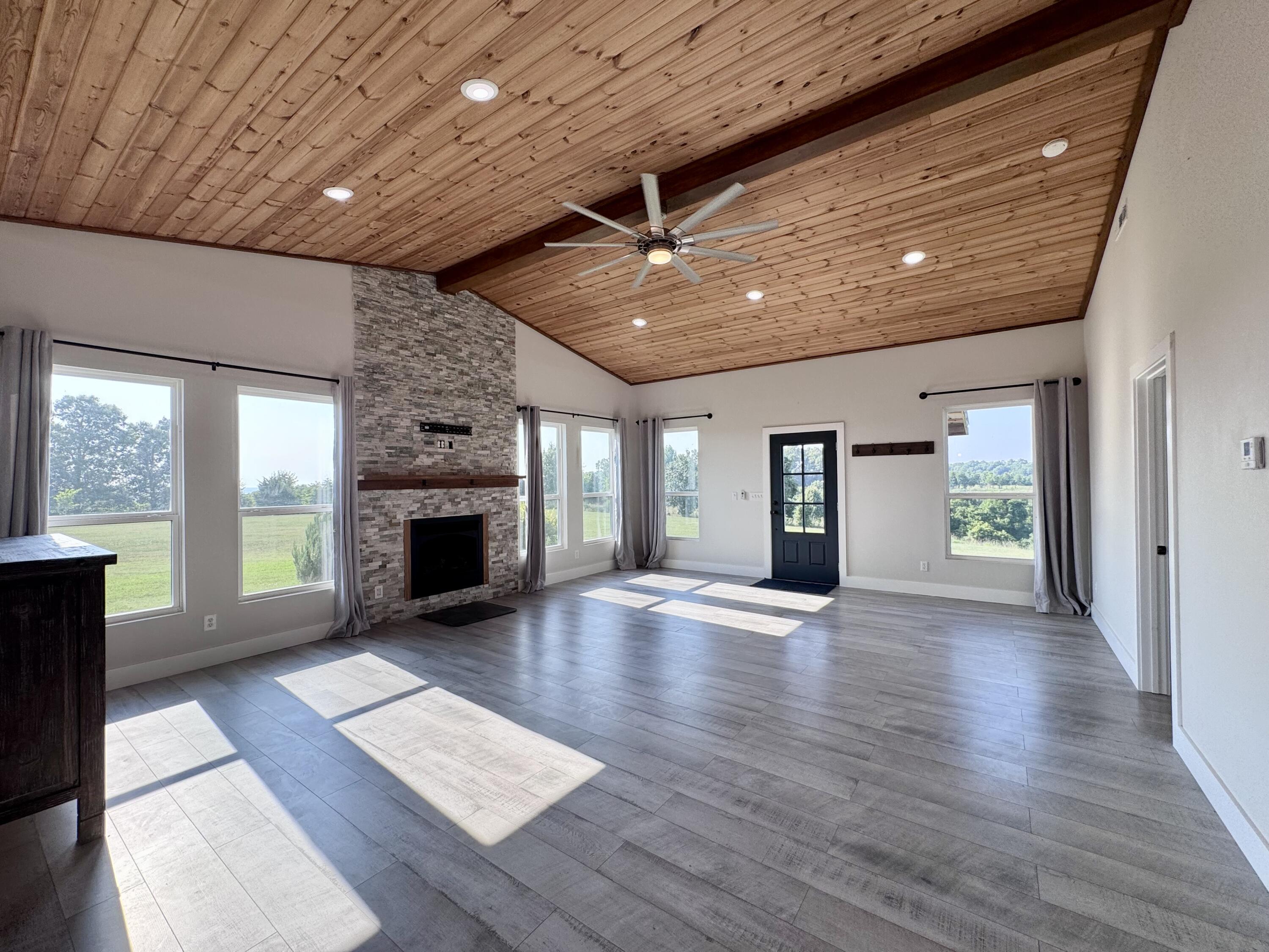 574/586 Low Gap Road Property Photo 70