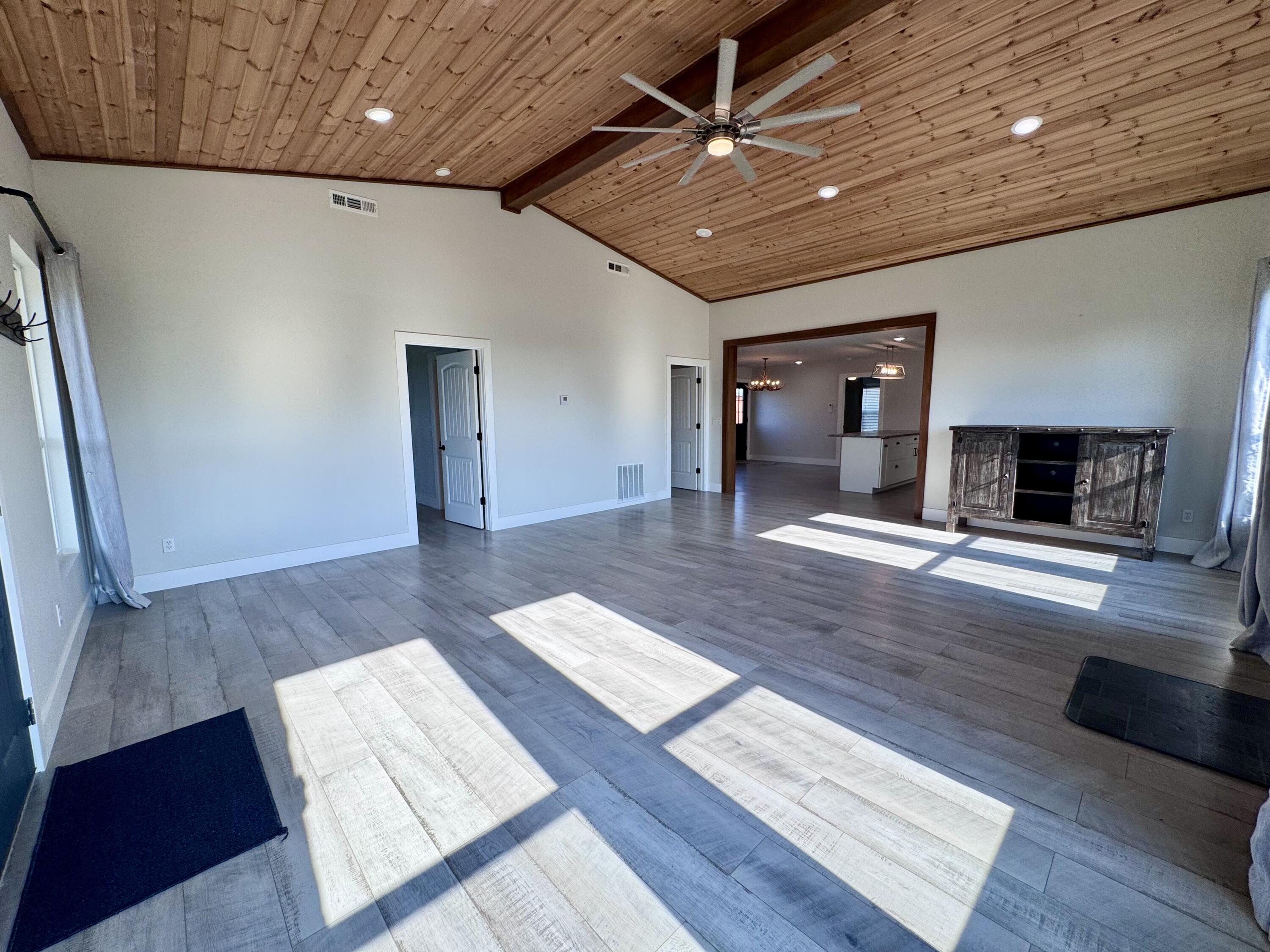 574/586 Low Gap Road Property Photo 73