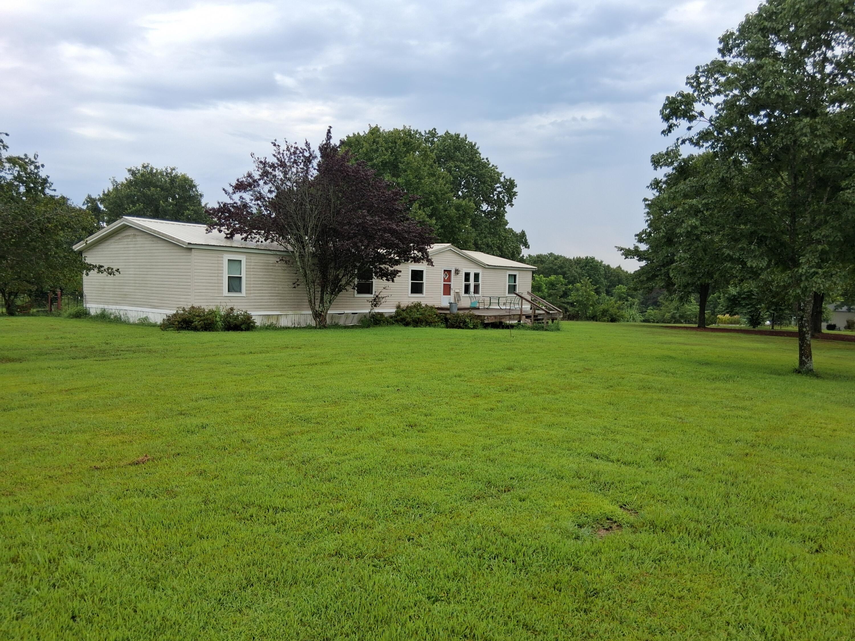 10122 Private Road 6801 Property Photo 1