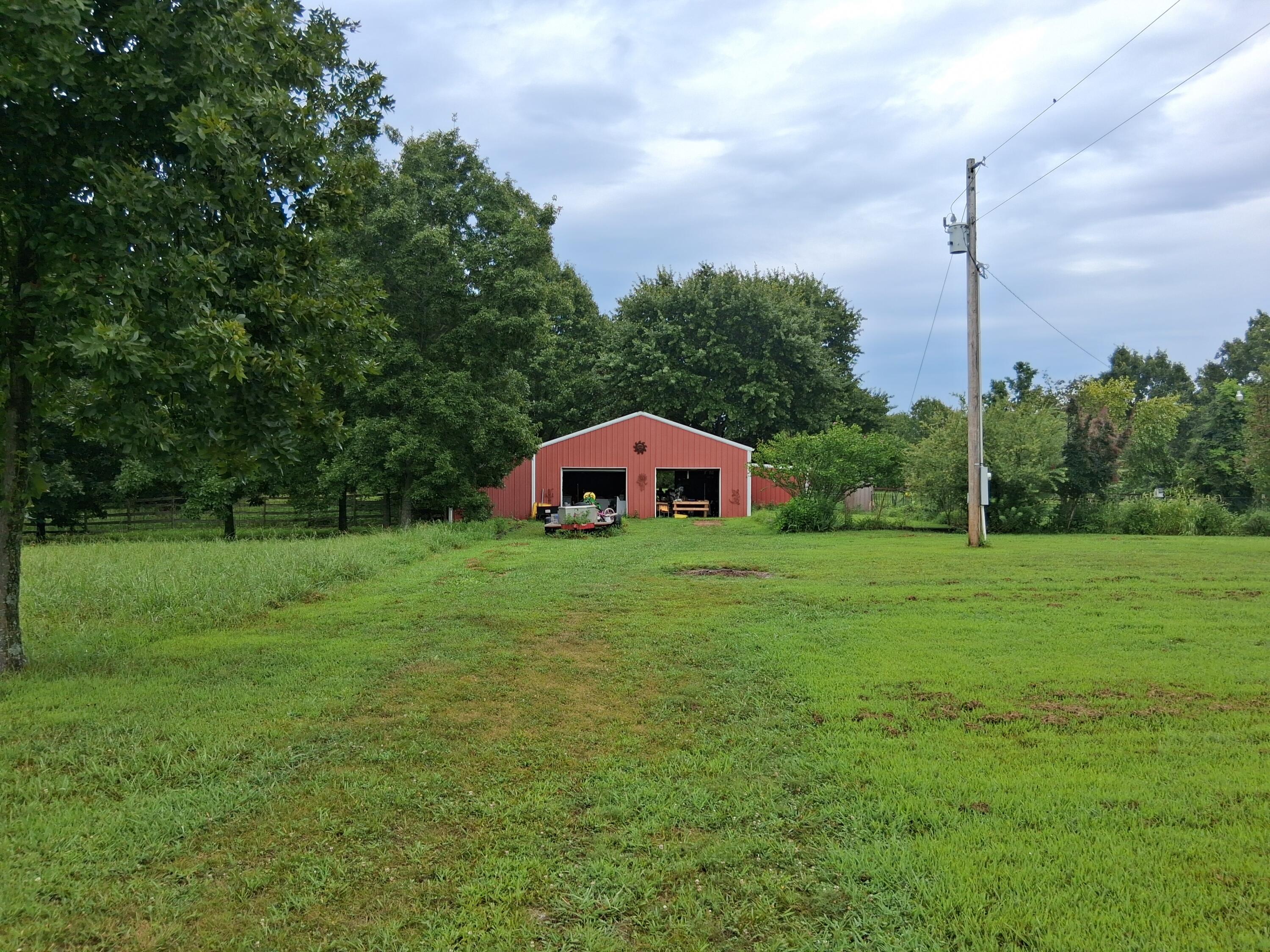 10122 Private Road 6801 Property Photo 9
