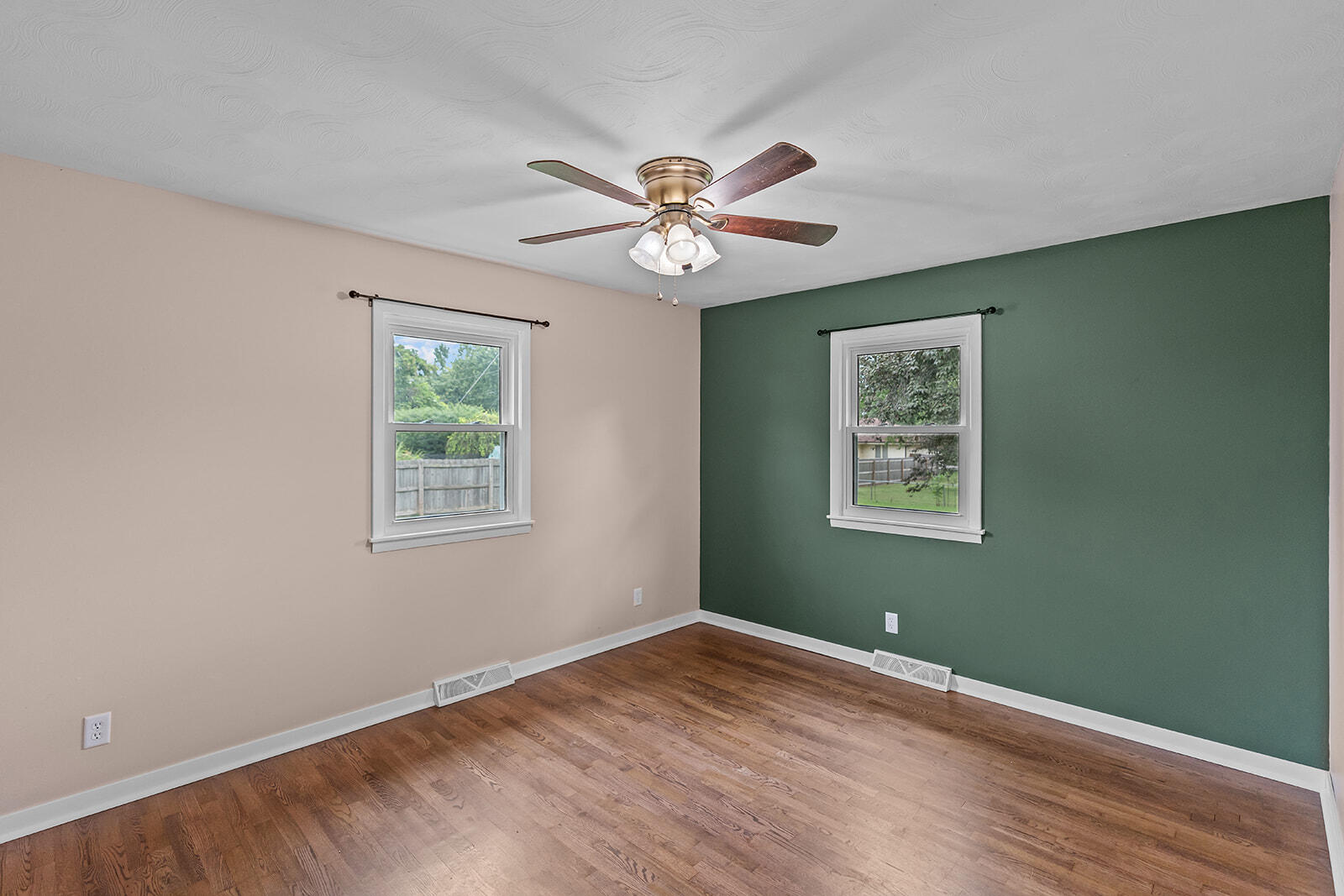 5802 South State Highway Ff Property Photo 14