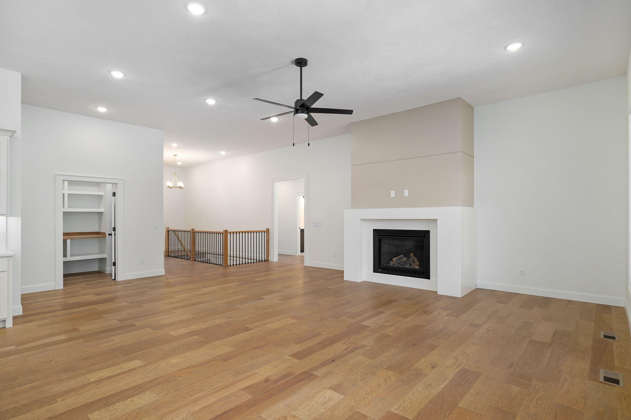 2011 North Silver Charm Avenue Property Photo 10