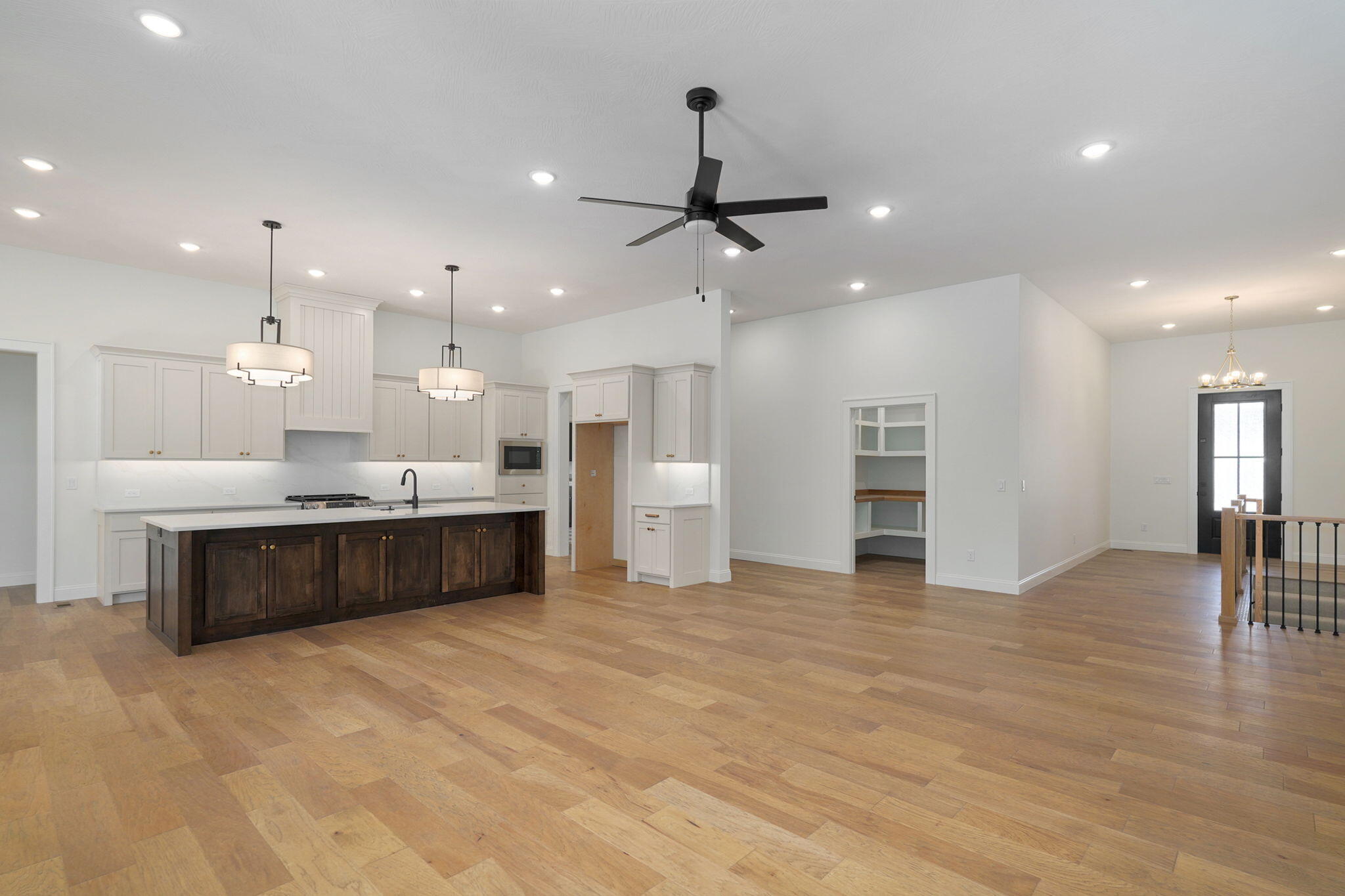 2011 North Silver Charm Avenue Property Photo 11