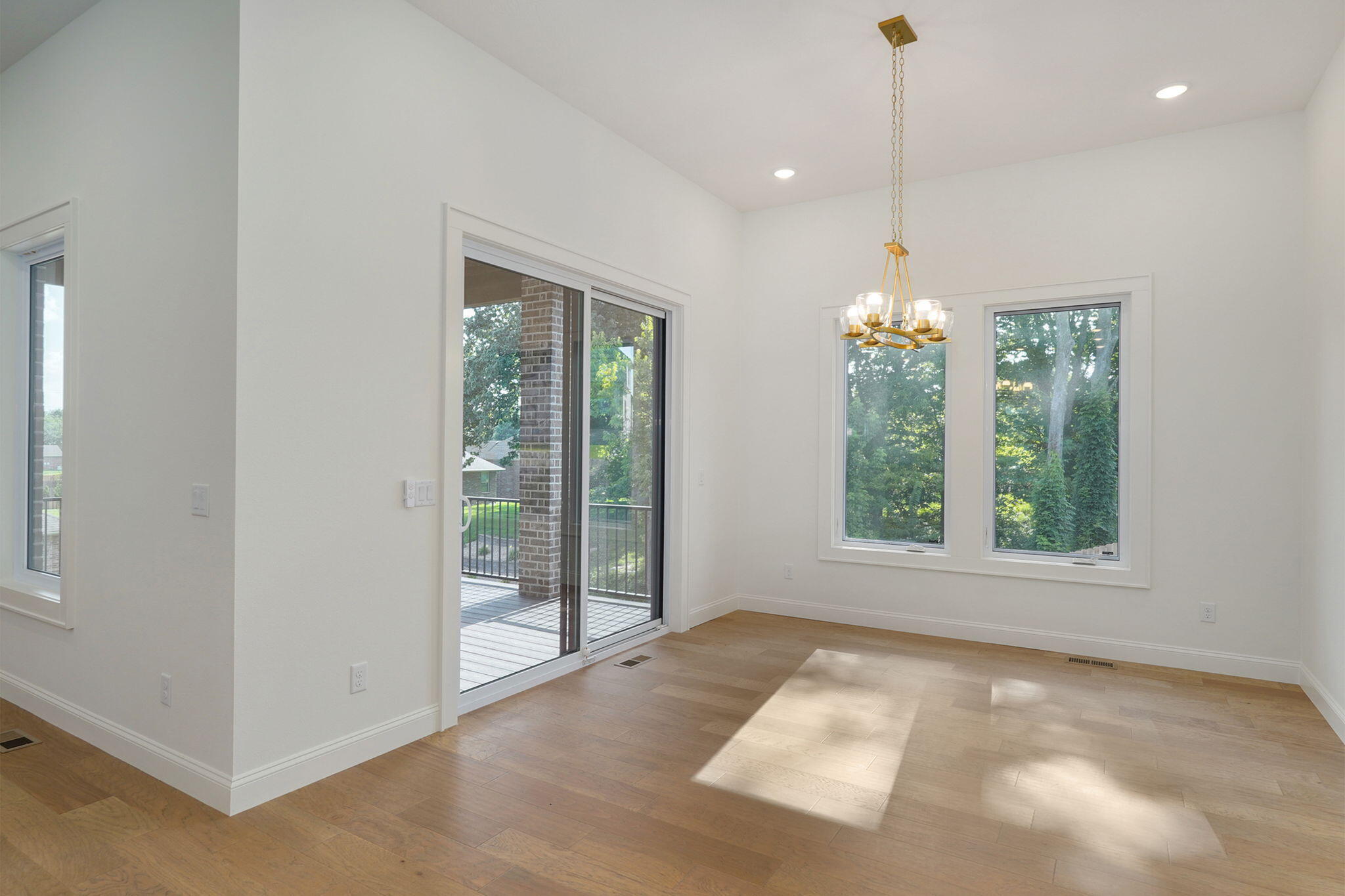 2011 North Silver Charm Avenue Property Photo 18