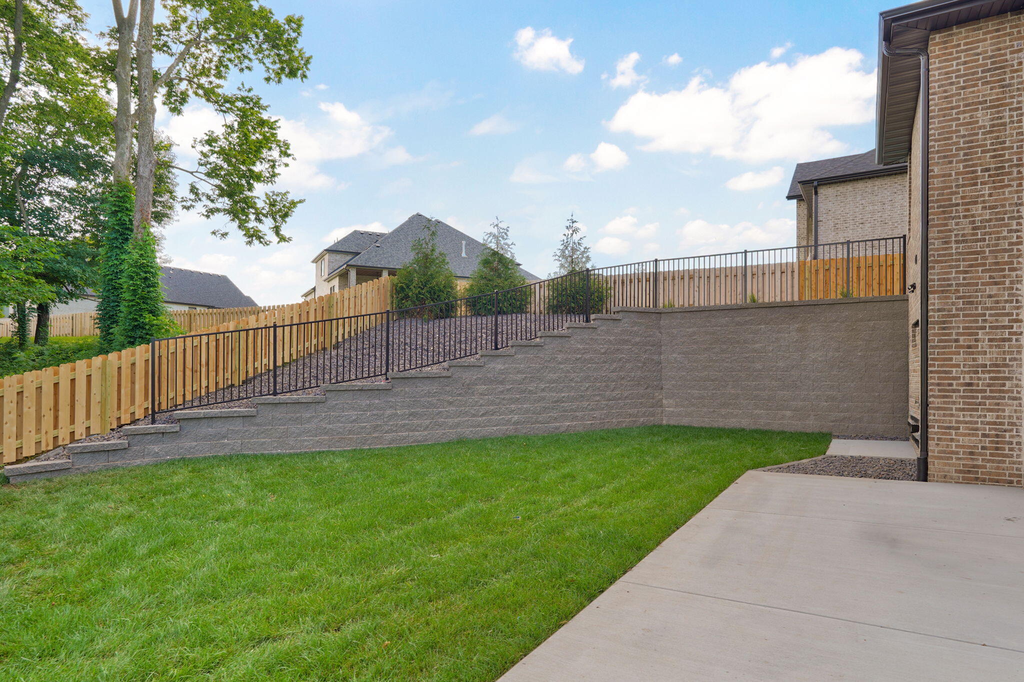 2011 North Silver Charm Avenue Property Photo 56