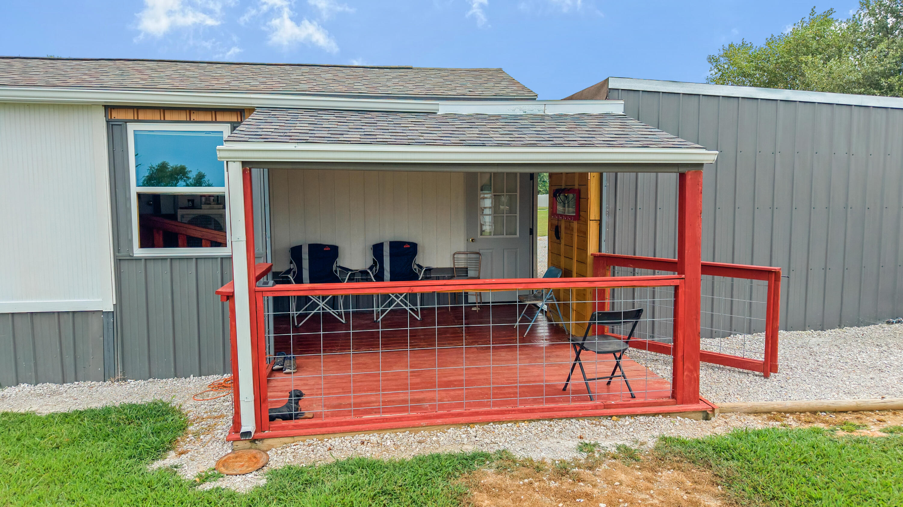 11318 Private Road 2207 Property Photo 5