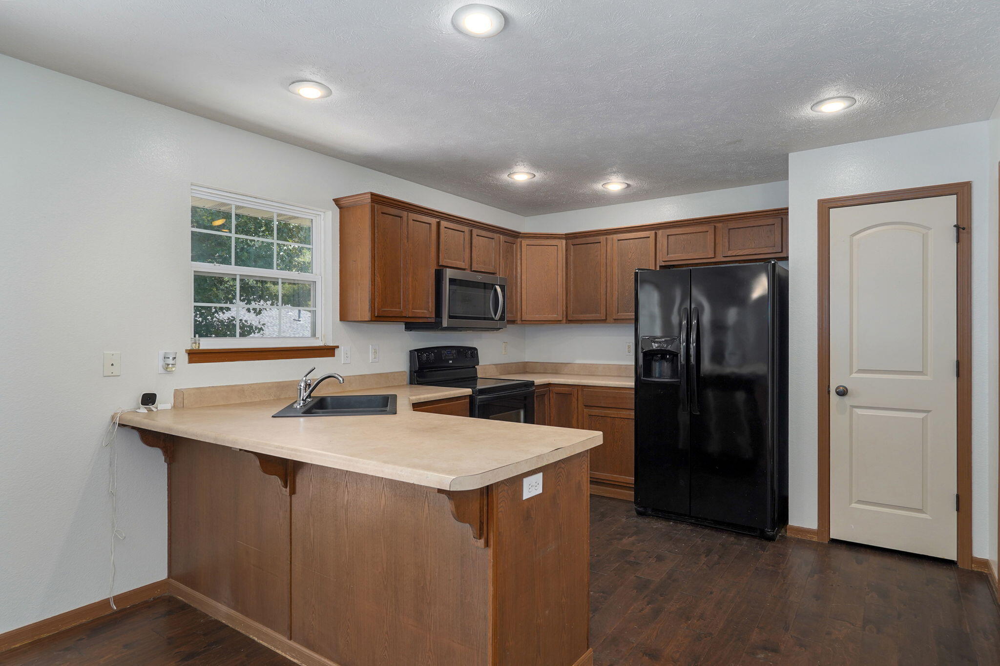 208 Spruce Avenue Property Photo 9