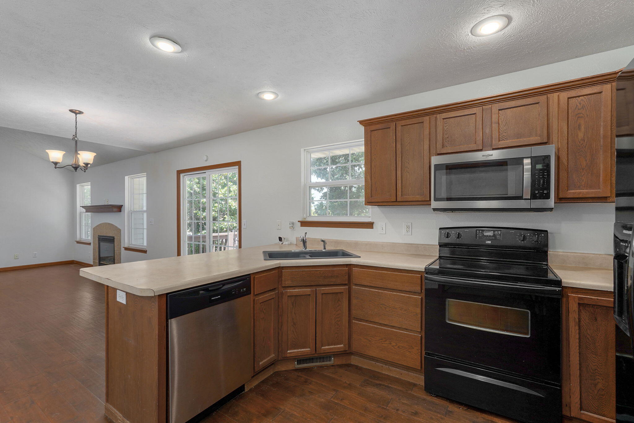 208 Spruce Avenue Property Photo 10