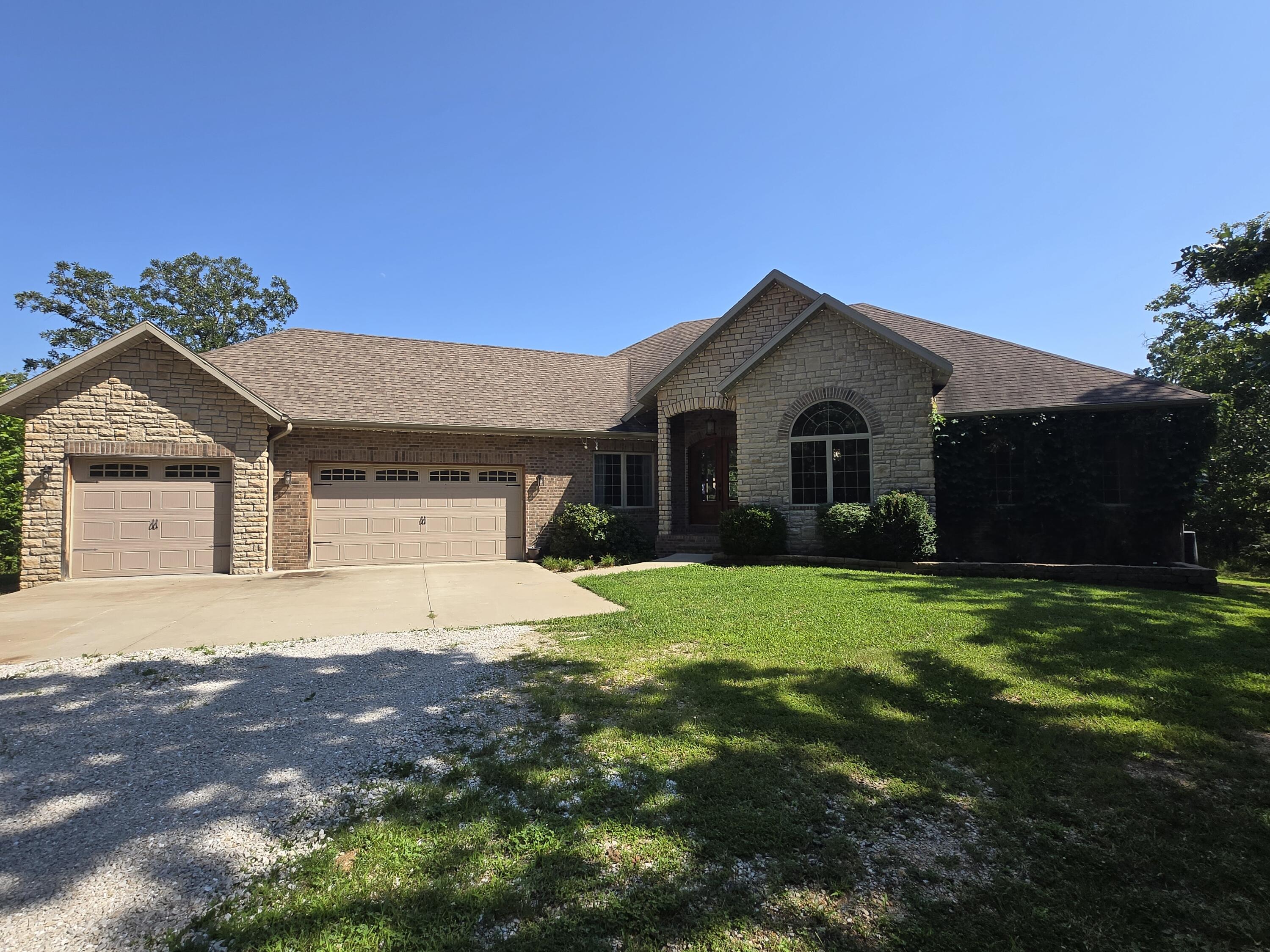 832 Misty Lane Property Photo 3