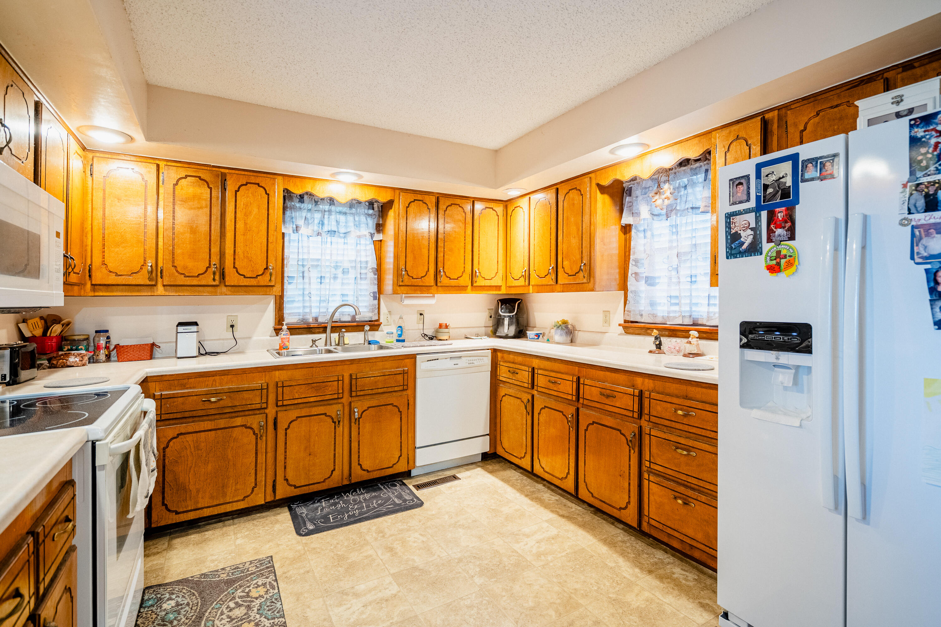 2102 Lambe Avenue Property Photo 9