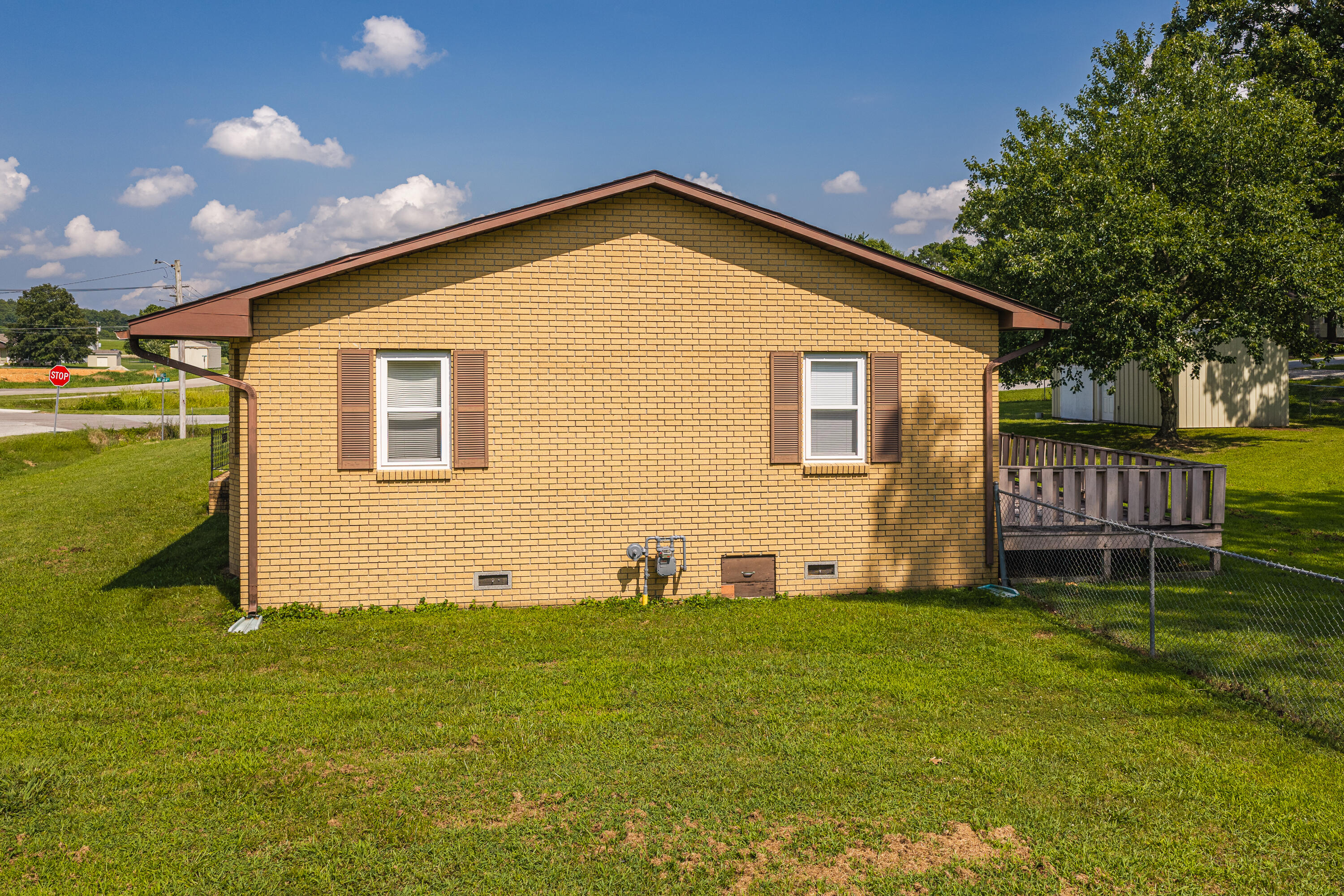 2102 Lambe Avenue Property Photo 27