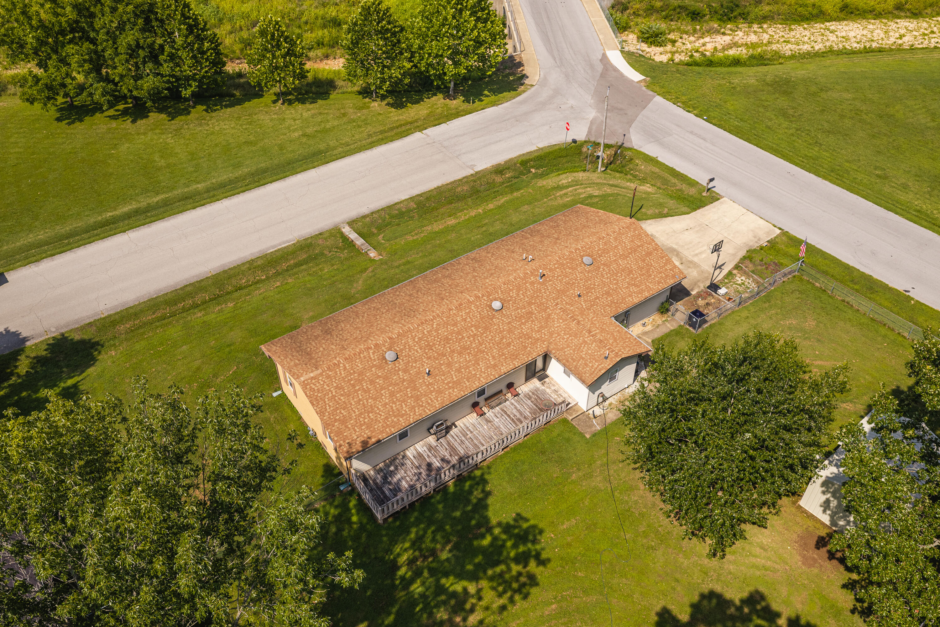 2102 Lambe Avenue Property Photo 31