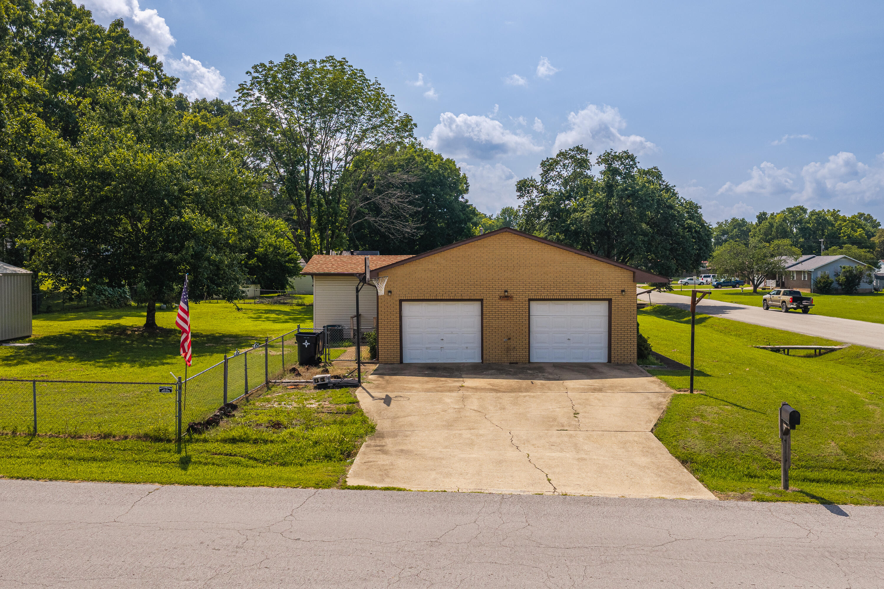 2102 Lambe Avenue Property Photo 36