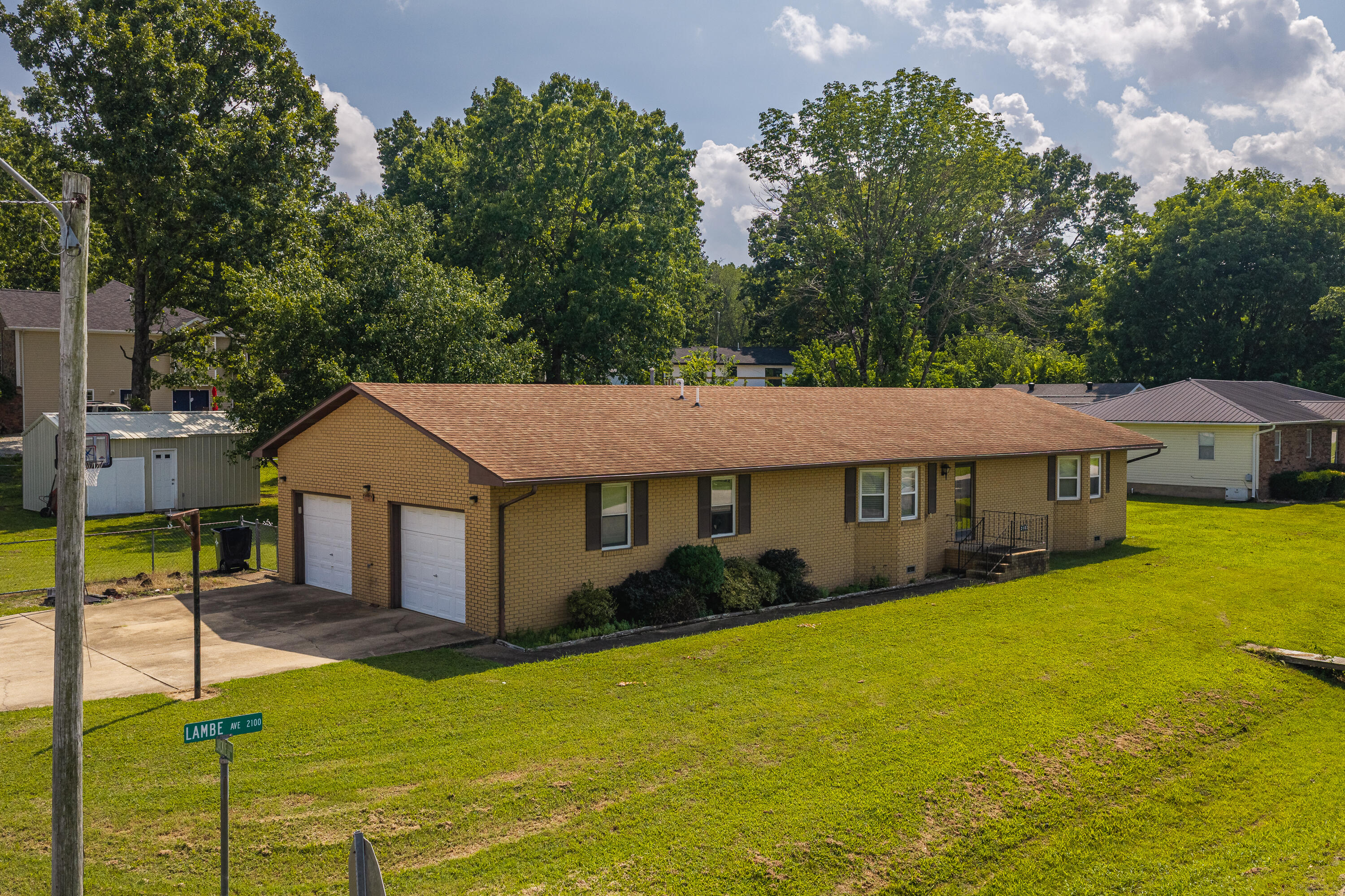 2102 Lambe Avenue Property Photo 37