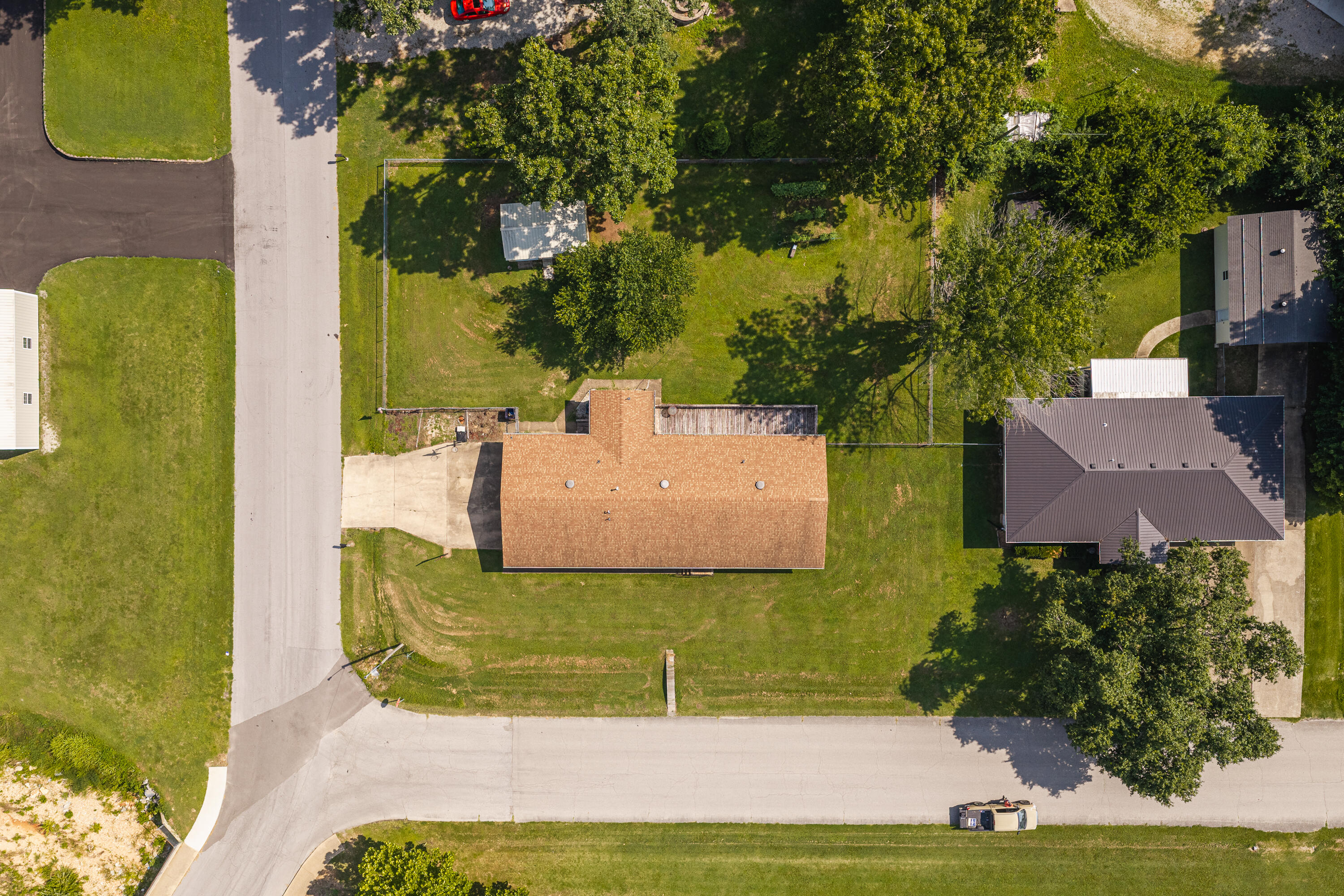 2102 Lambe Avenue Property Photo 42