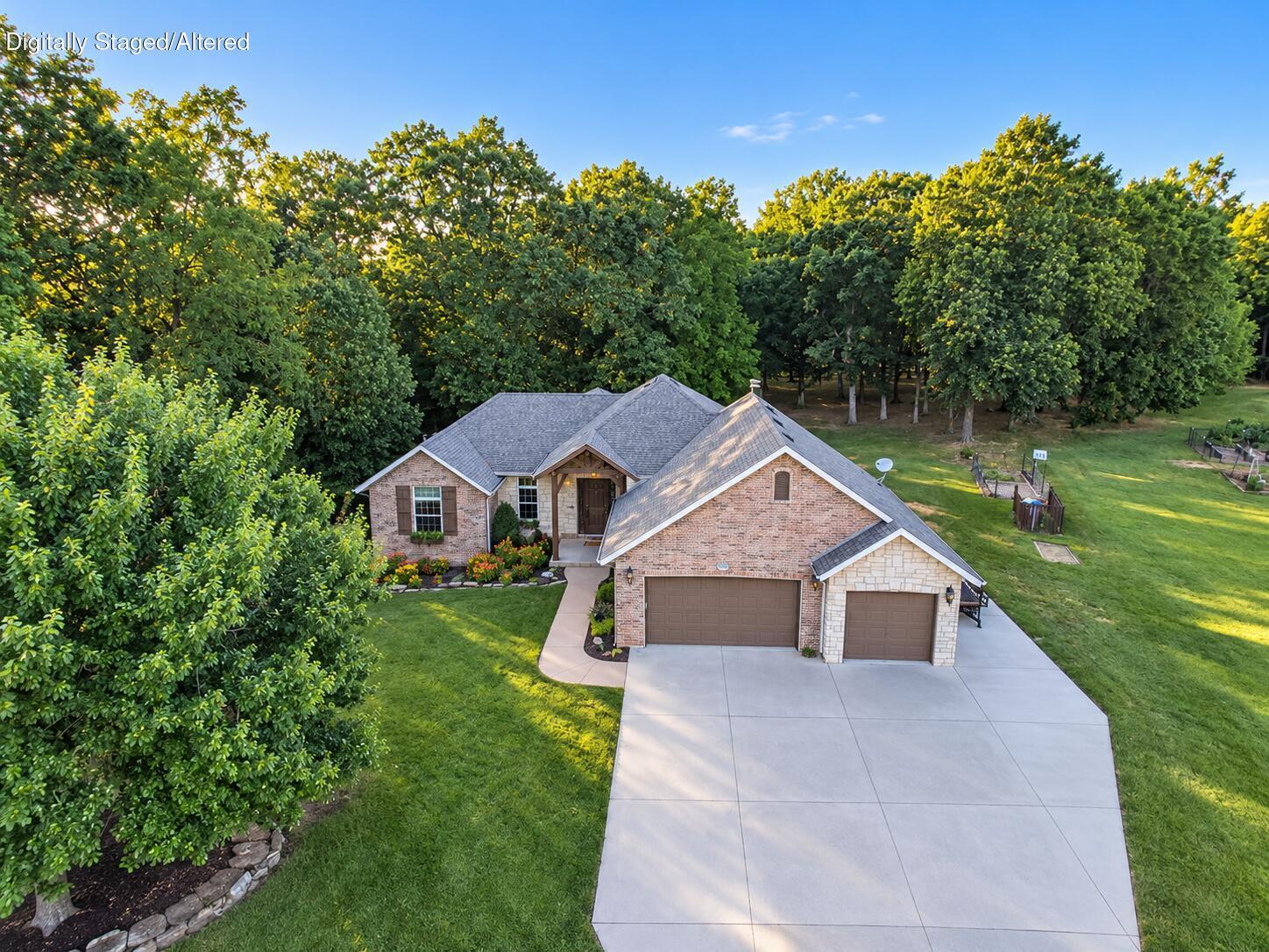 1657 South Timber Lake Drive Property Photo 4