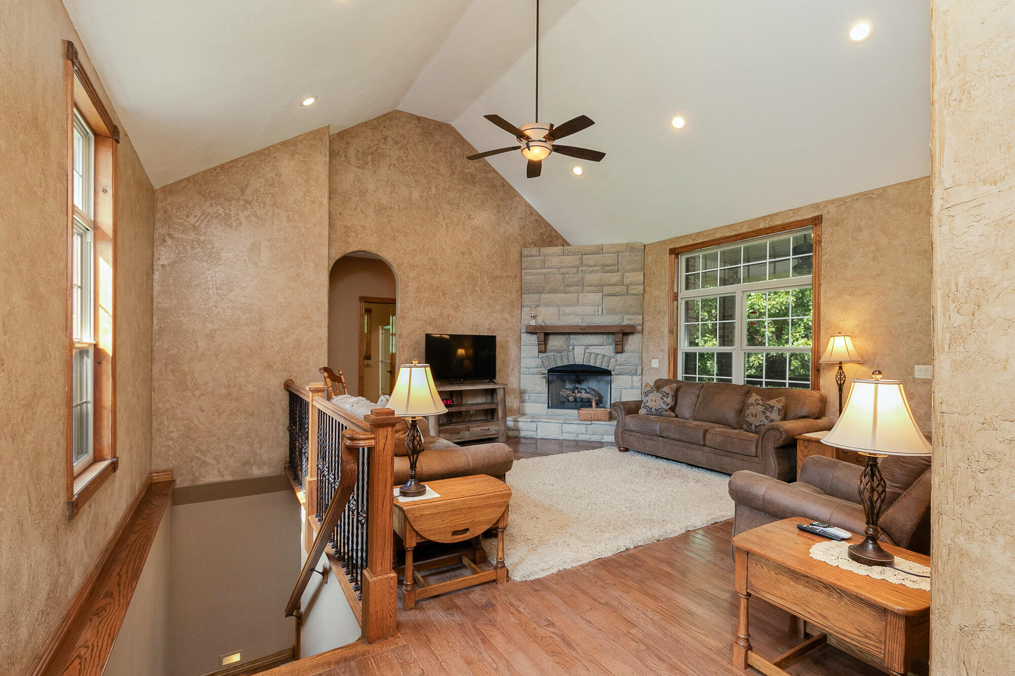 1657 South Timber Lake Drive Property Photo 6