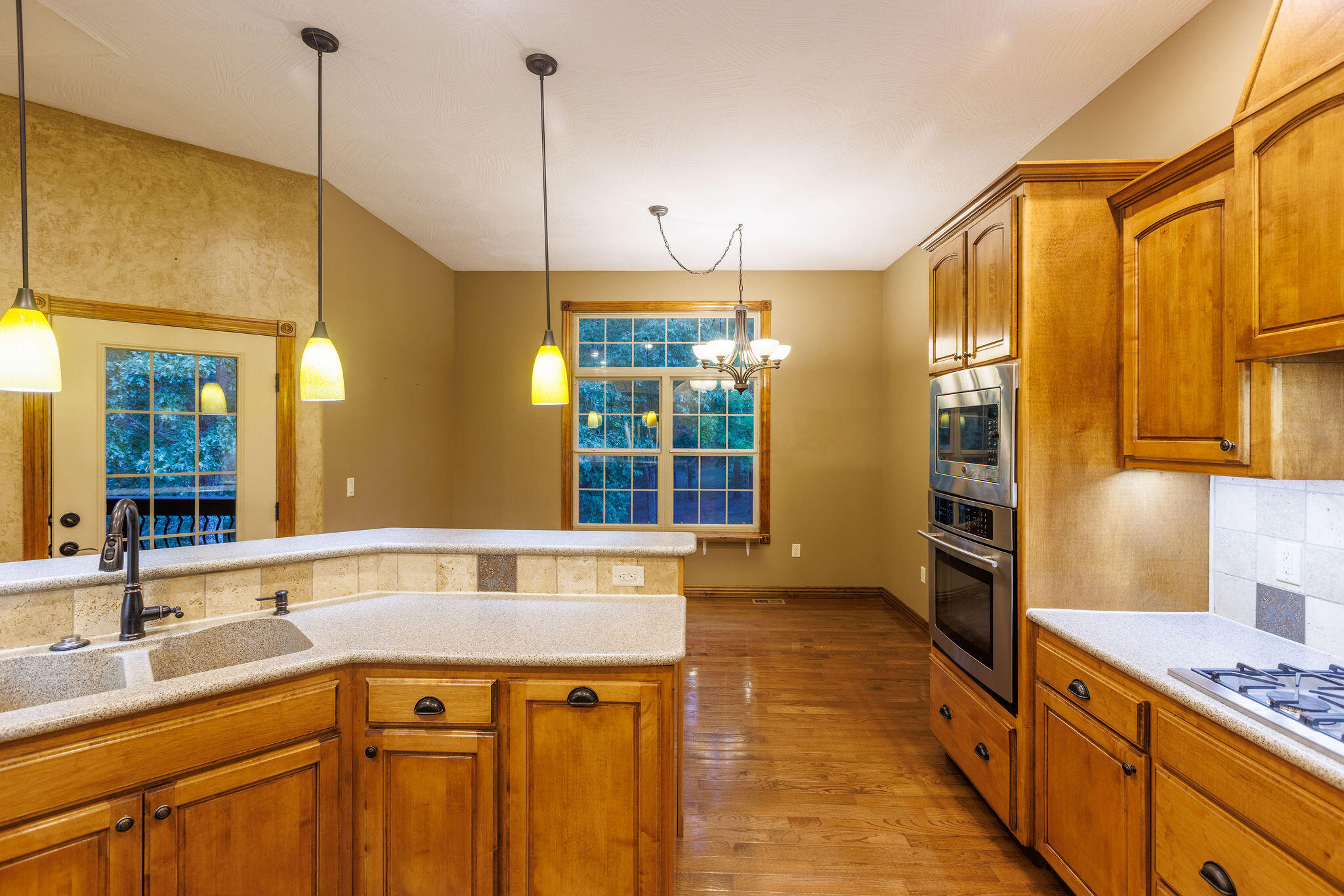 1657 South Timber Lake Drive Property Photo 11