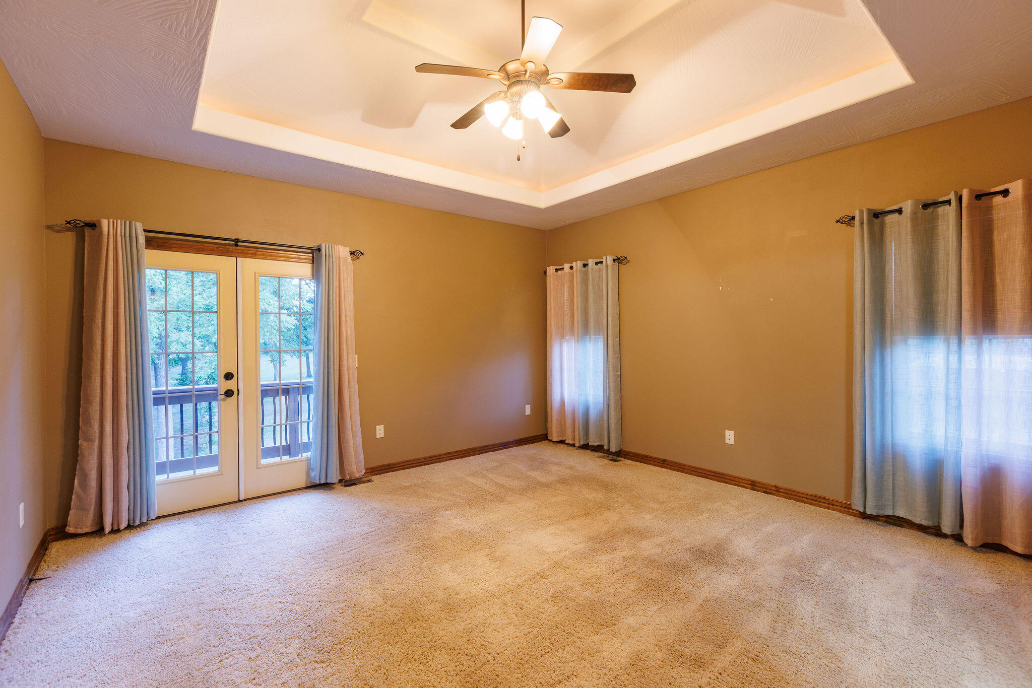1657 South Timber Lake Drive Property Photo 14