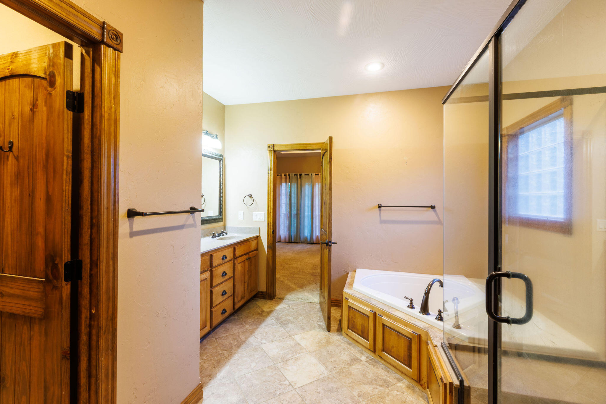 1657 South Timber Lake Drive Property Photo 18