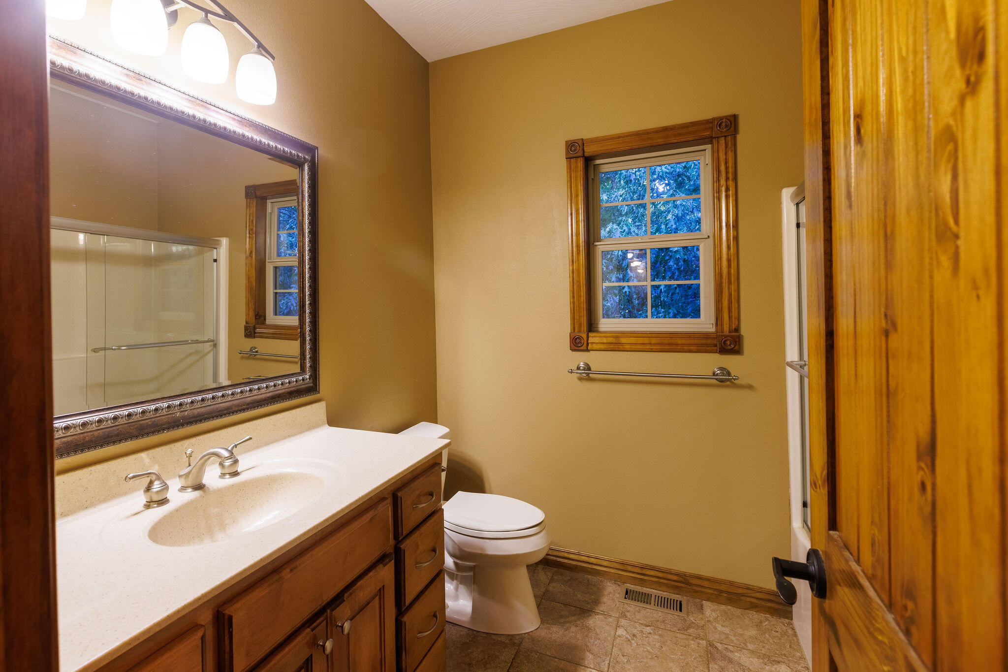 1657 South Timber Lake Drive Property Photo 24