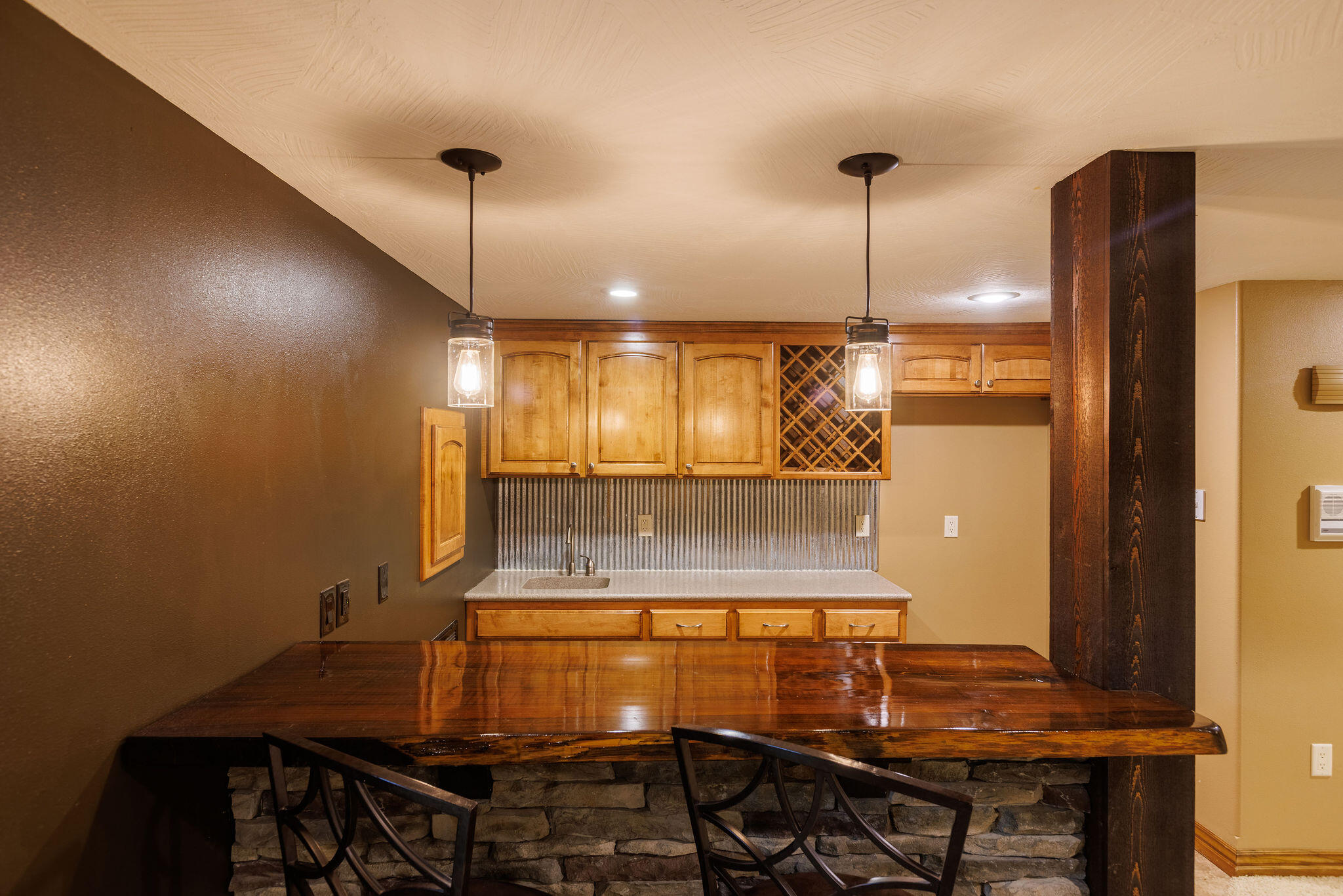 1657 South Timber Lake Drive Property Photo 30