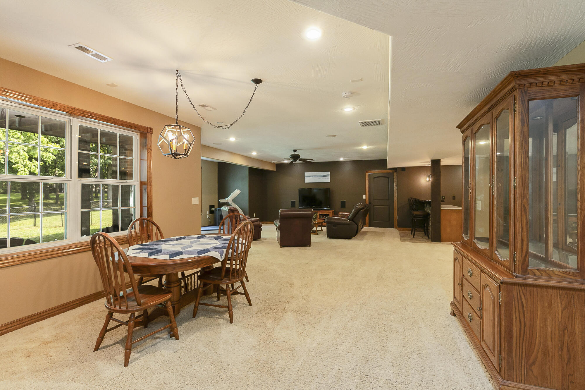 1657 South Timber Lake Drive Property Photo 33