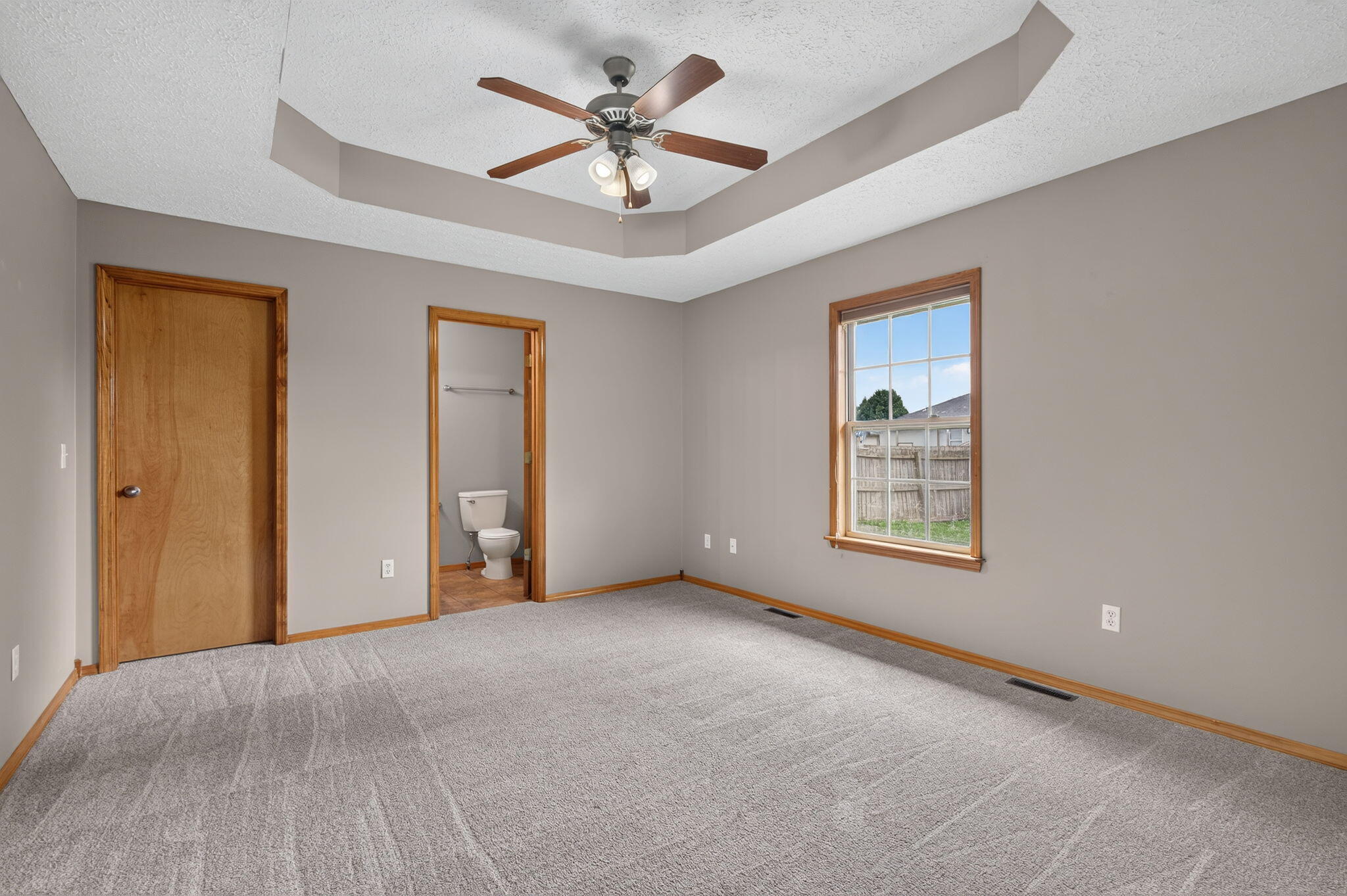 1102 East Chesapeake Drive Property Photo 15