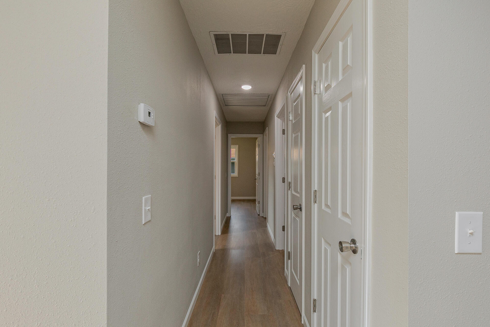 803 Lone Oak Circle Property Photo 10