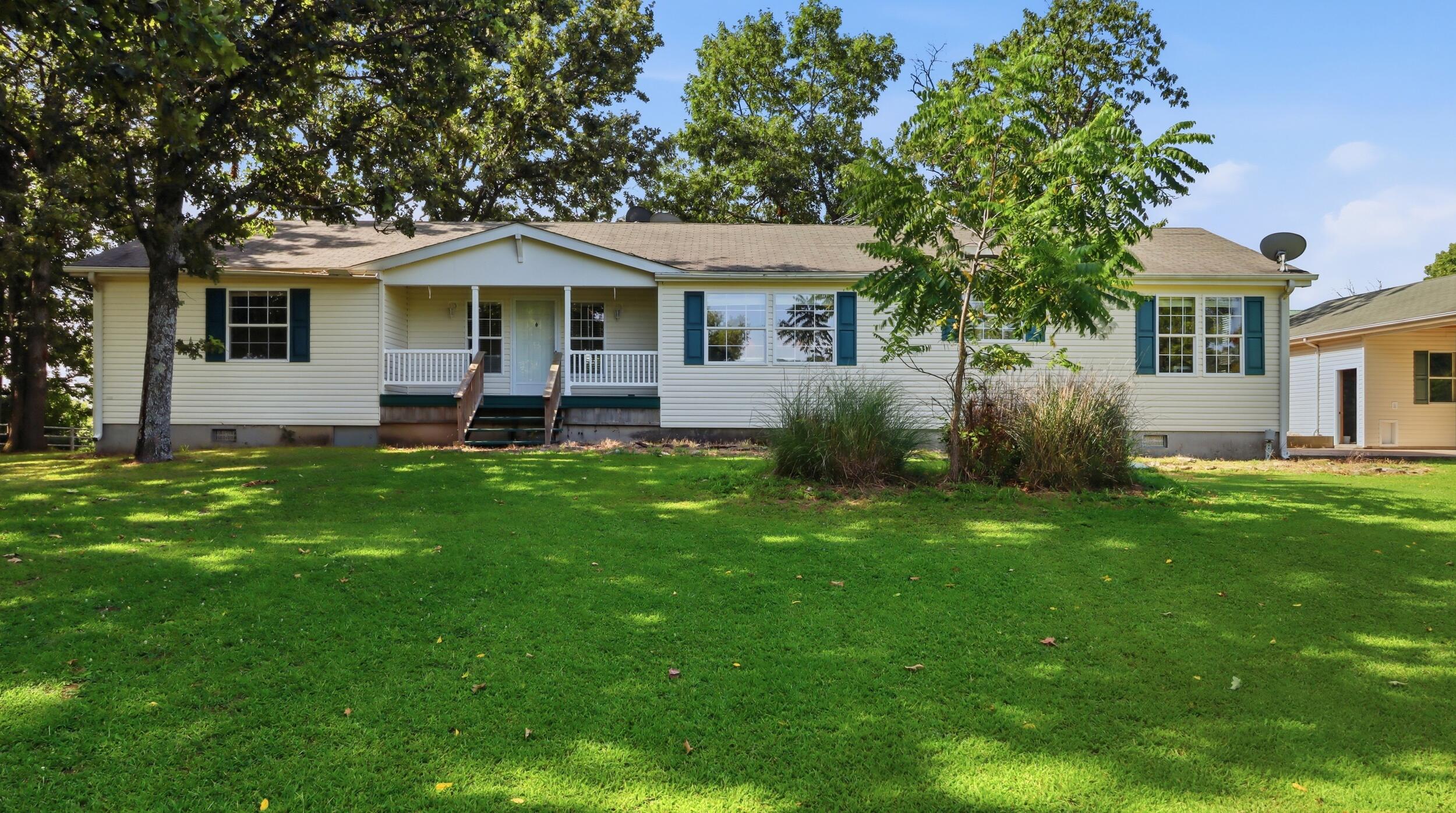 1038 County Road 1280 Property Photo 2