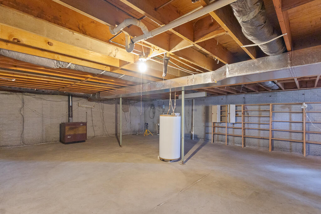 8675 Farm Road 2195 Property Photo 22