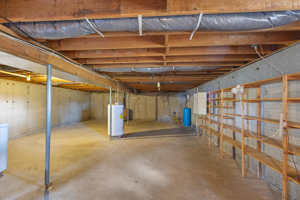 8675 Farm Road 2195 Property Photo 25