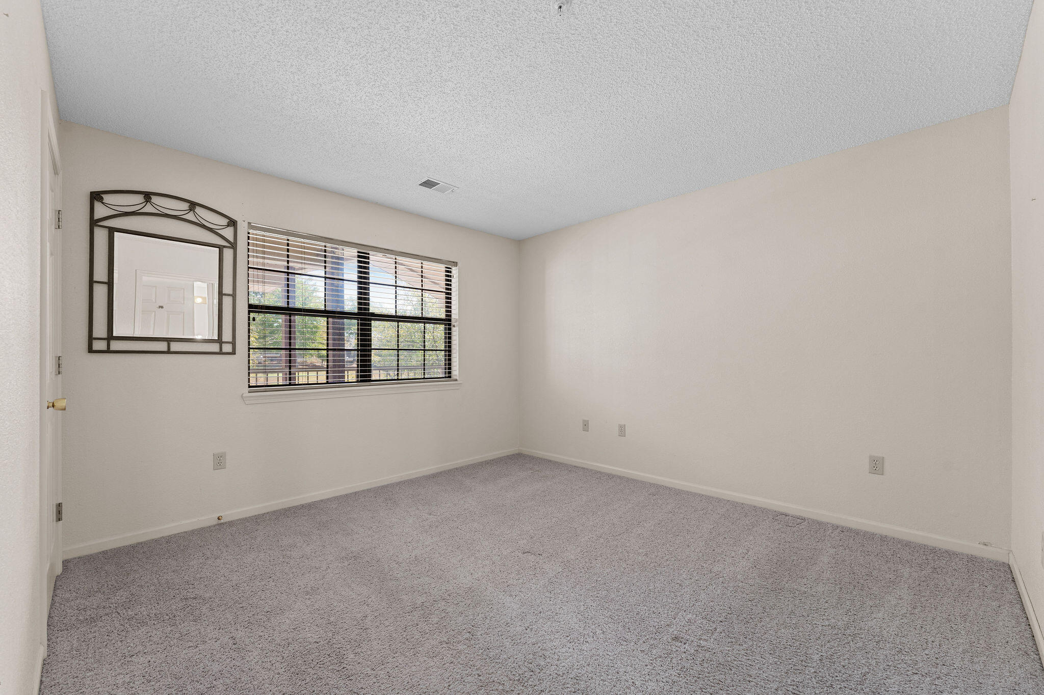 350 South Wildwood Drive # 18 Property Photo 17