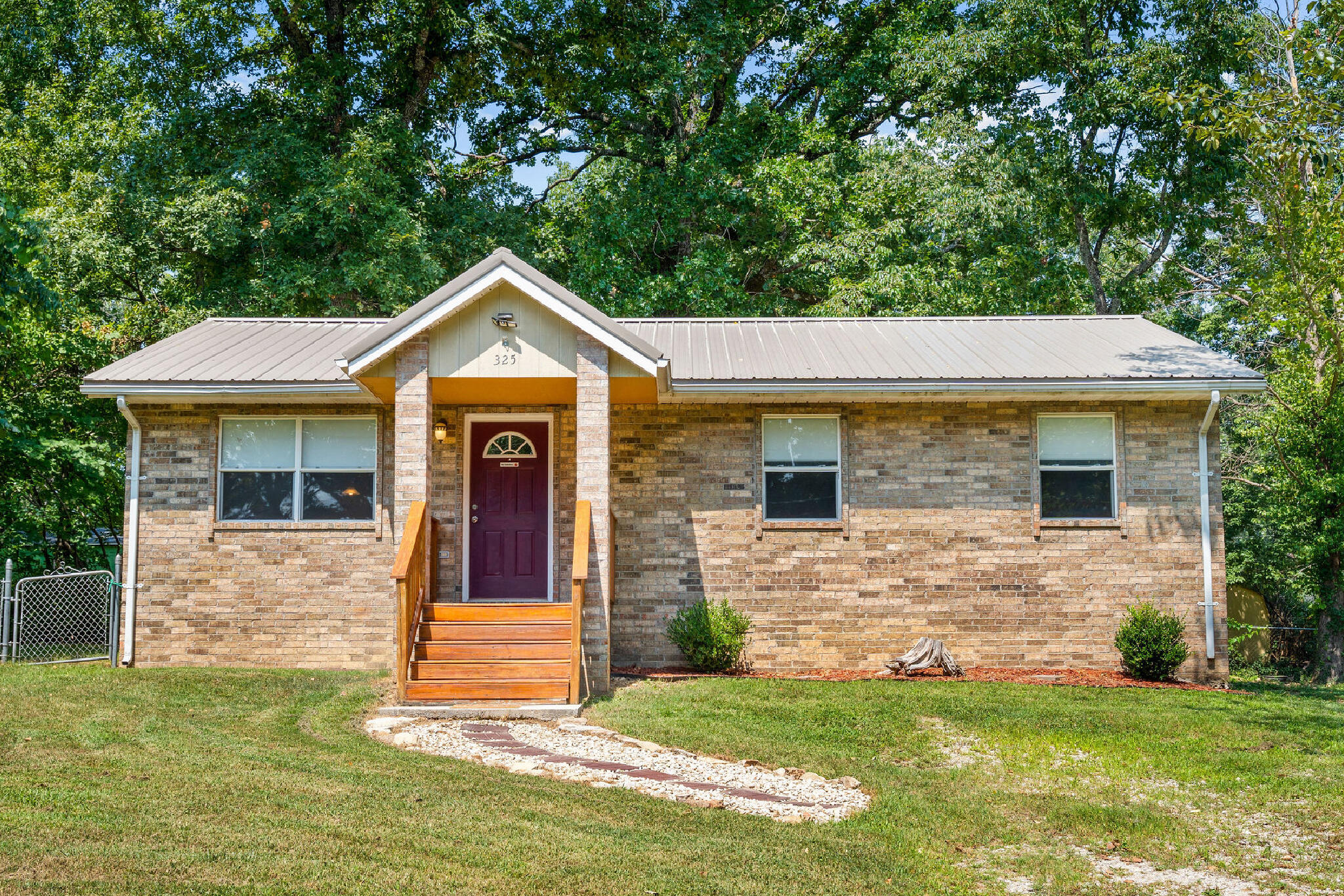 325 Red Bud Lane Property Photo 1