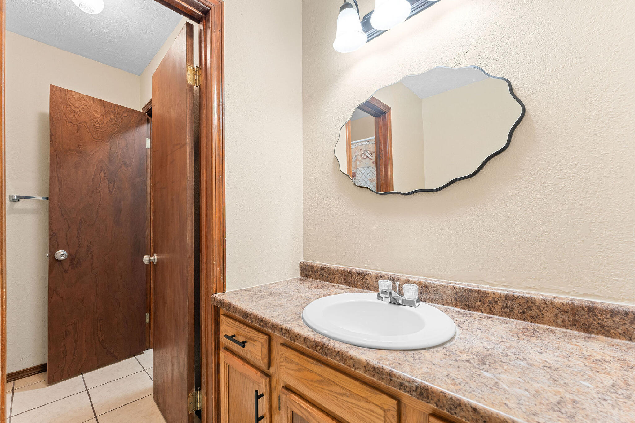 325 Red Bud Lane Property Photo 7