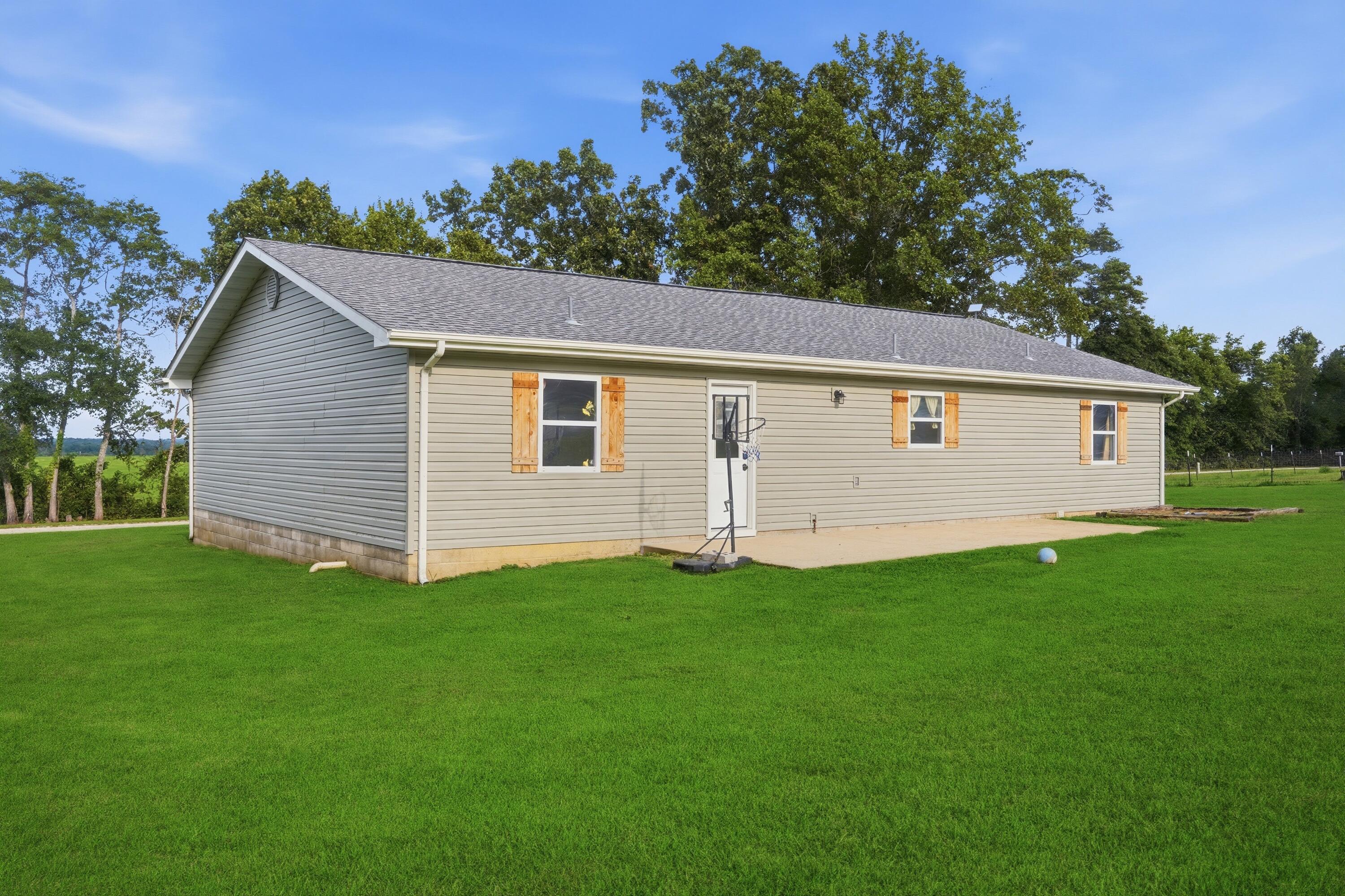 2098 Private Road 7380 Property Photo 26