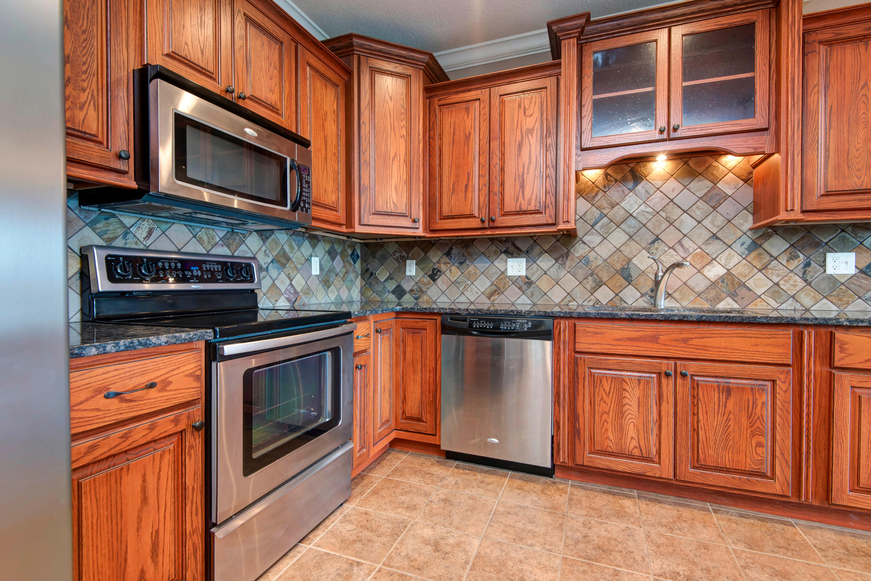 3103 Riverstone Drive Property Photo 7