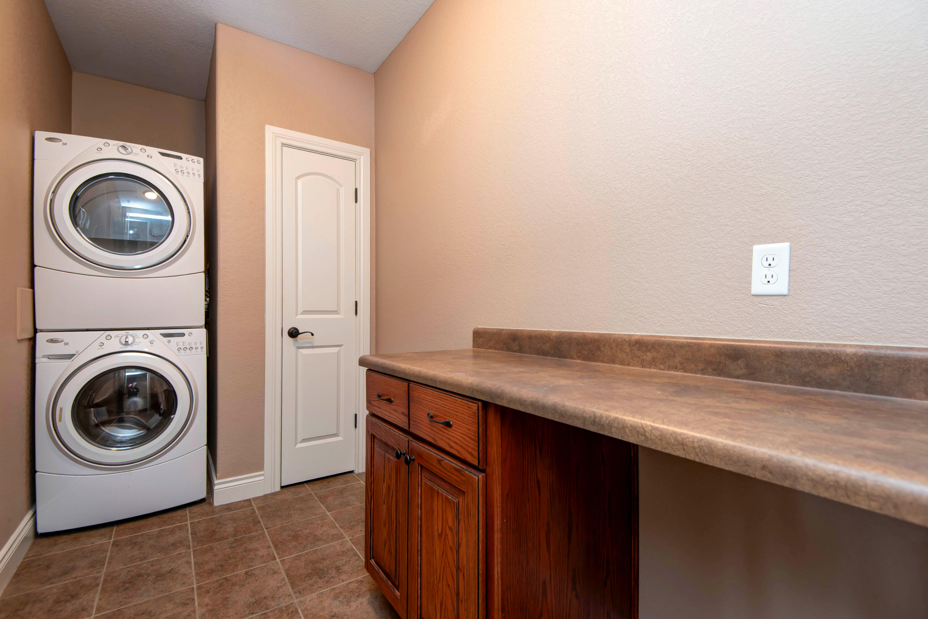 3103 Riverstone Drive Property Photo 26