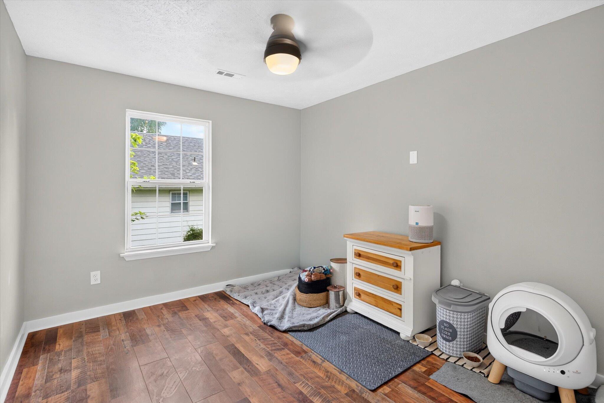 610 North Benton Avenue Property Photo 24