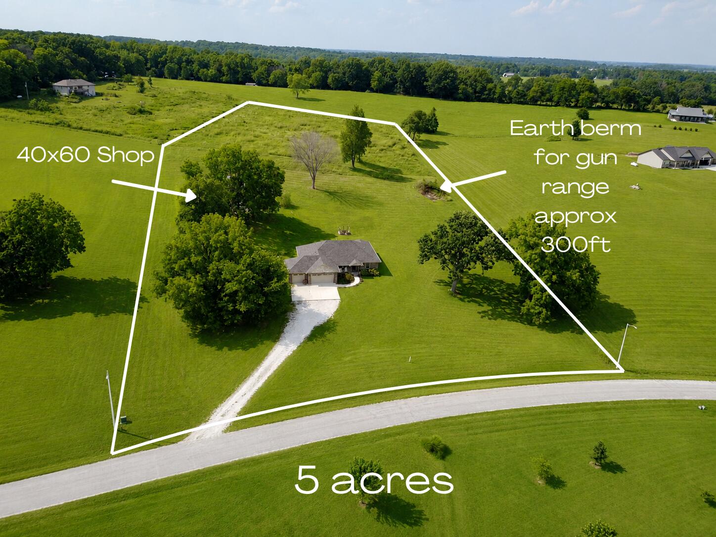 742 Azalea Lane Property Photo 3