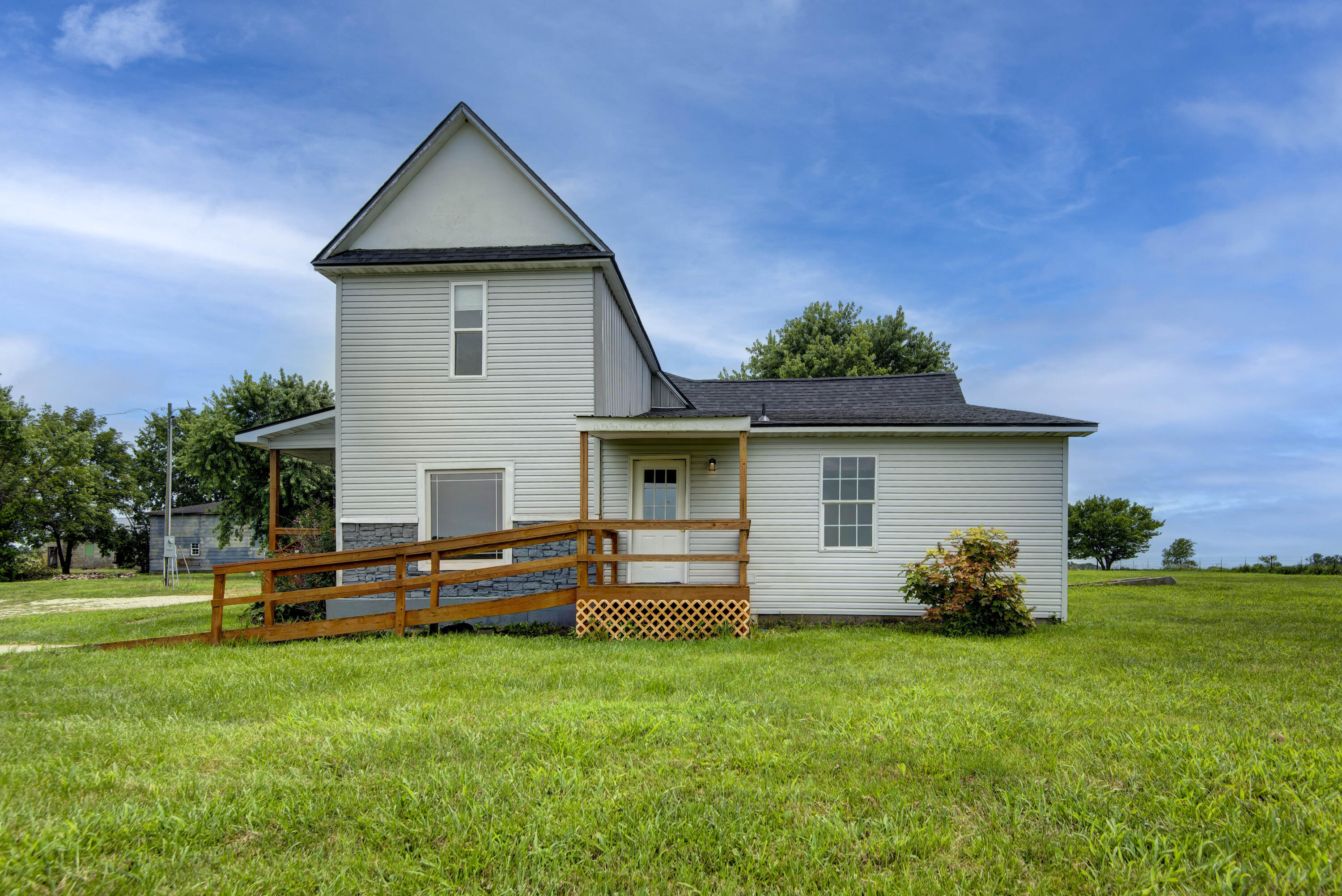 26982 State Highway 38 Property Photo 7