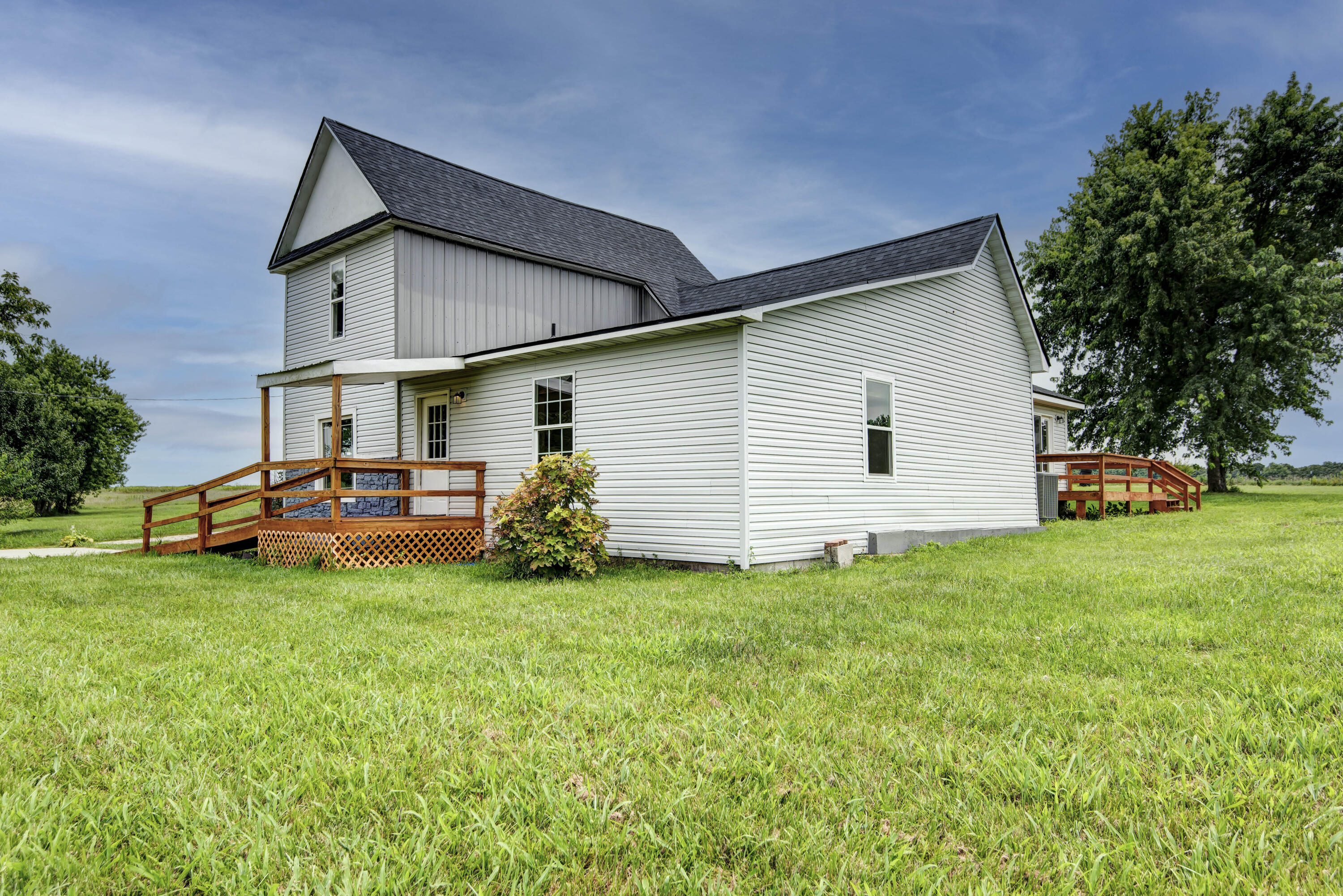 26982 State Highway 38 Property Photo 9