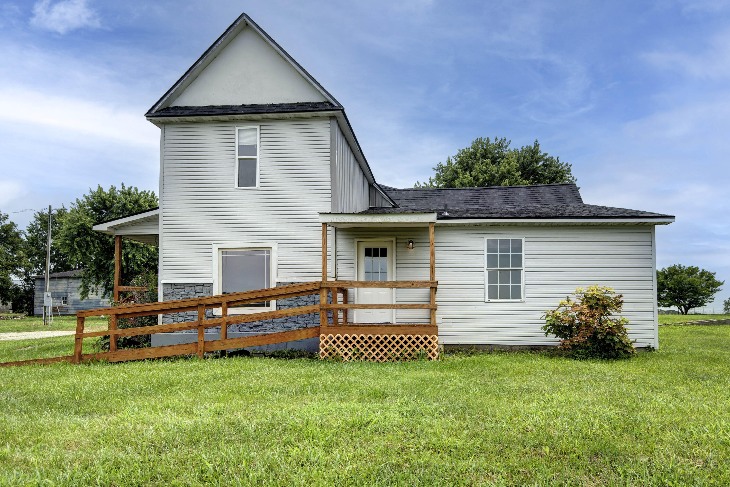 26982 State Highway 38 Property Photo 13