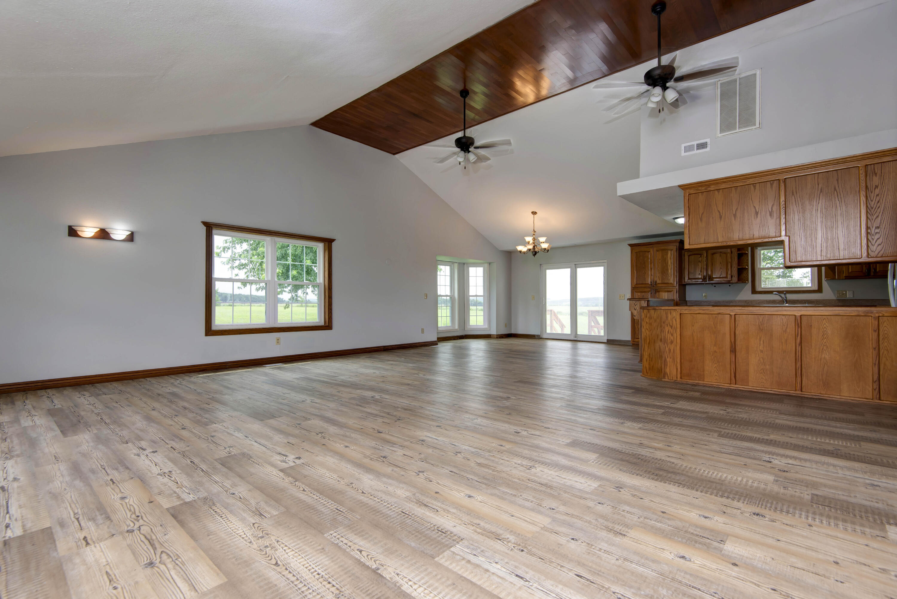 26982 State Highway 38 Property Photo 17