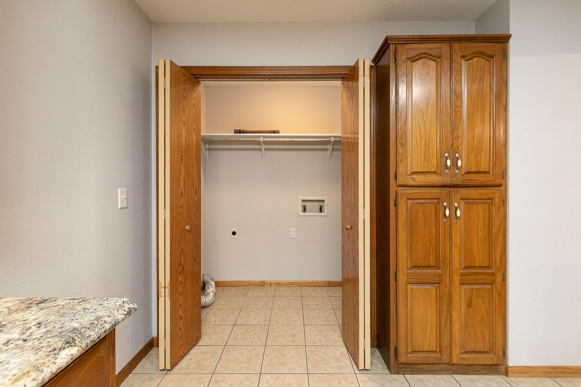 1206 South Killingsworth Avenue Property Photo 12