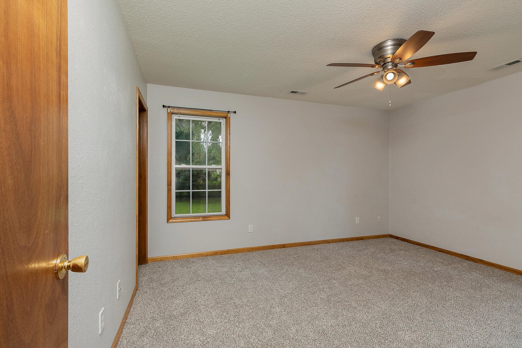 1206 South Killingsworth Avenue Property Photo 15