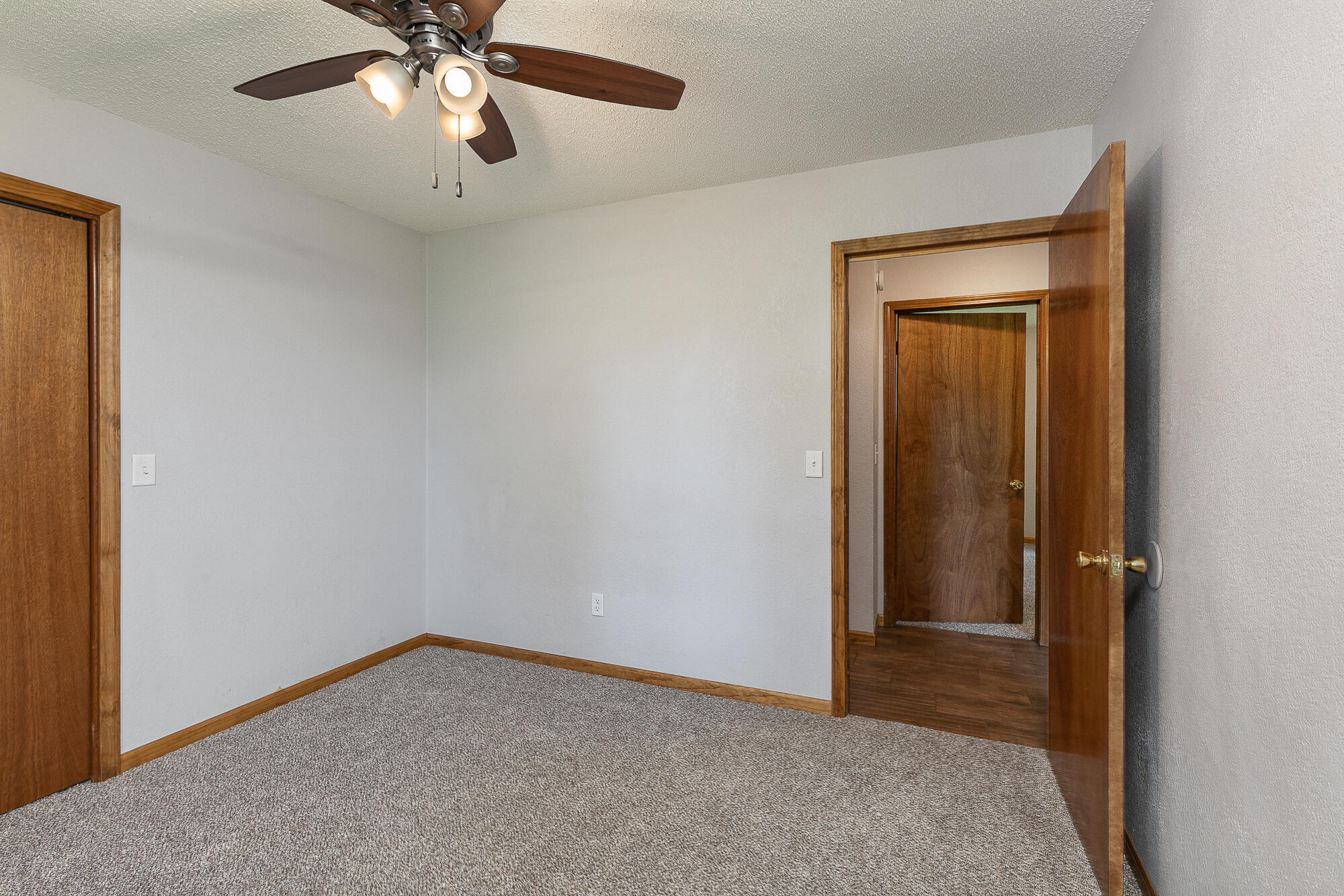 1206 South Killingsworth Avenue Property Photo 21