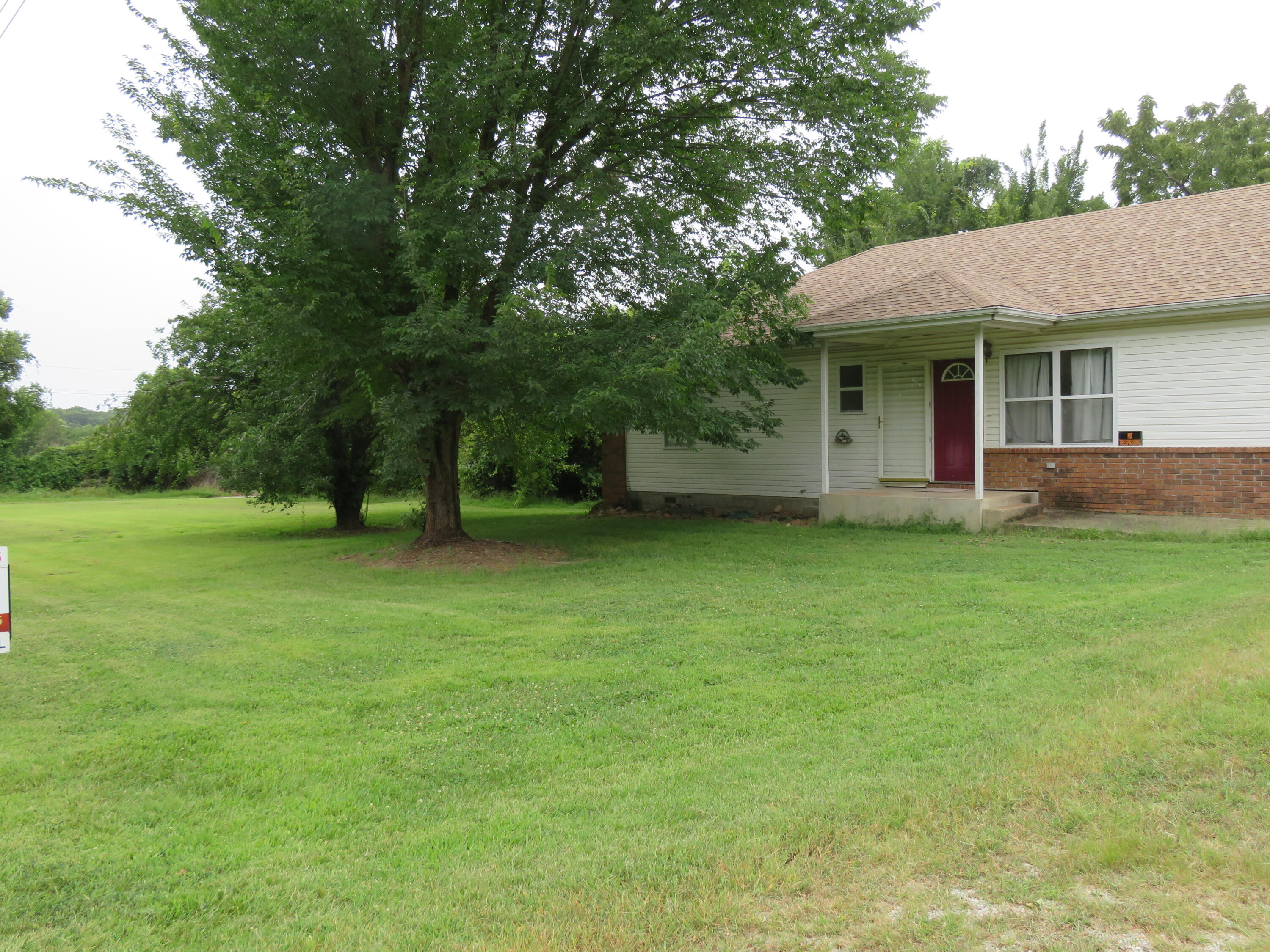 411 East 330th Road Property Photo 3