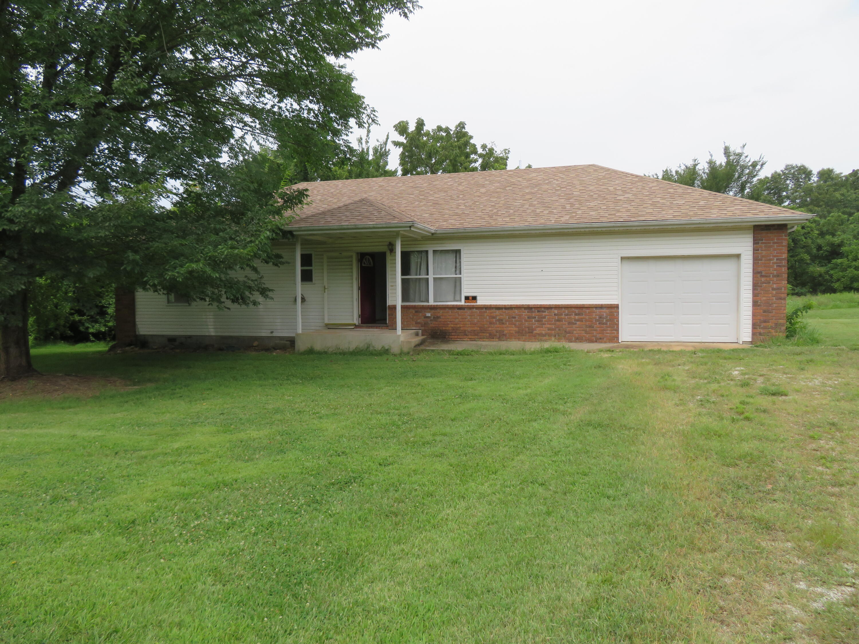 411 East 330th Road Property Photo 5