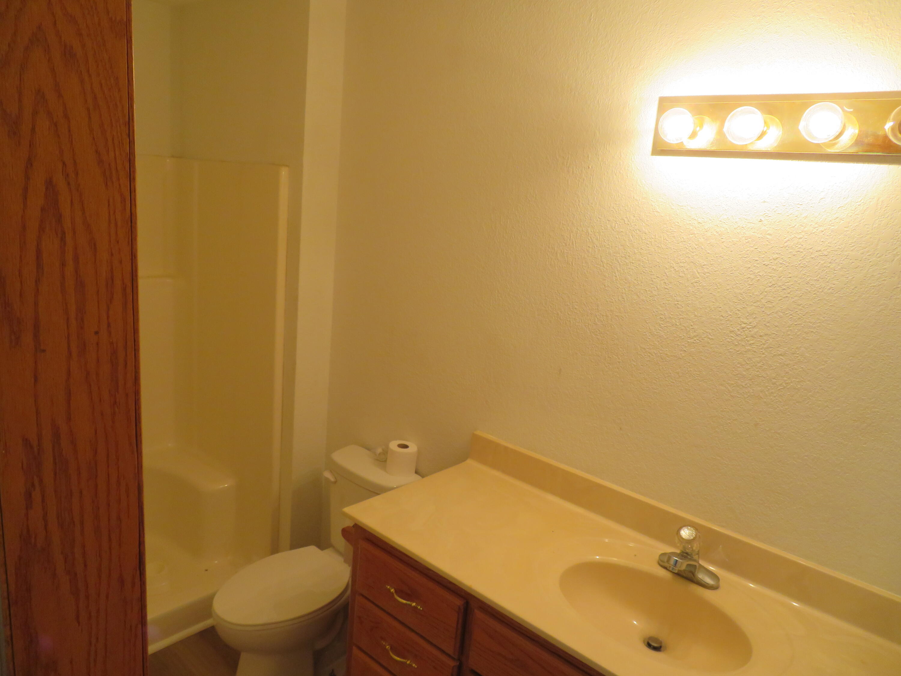 411 East 330th Road Property Photo 25